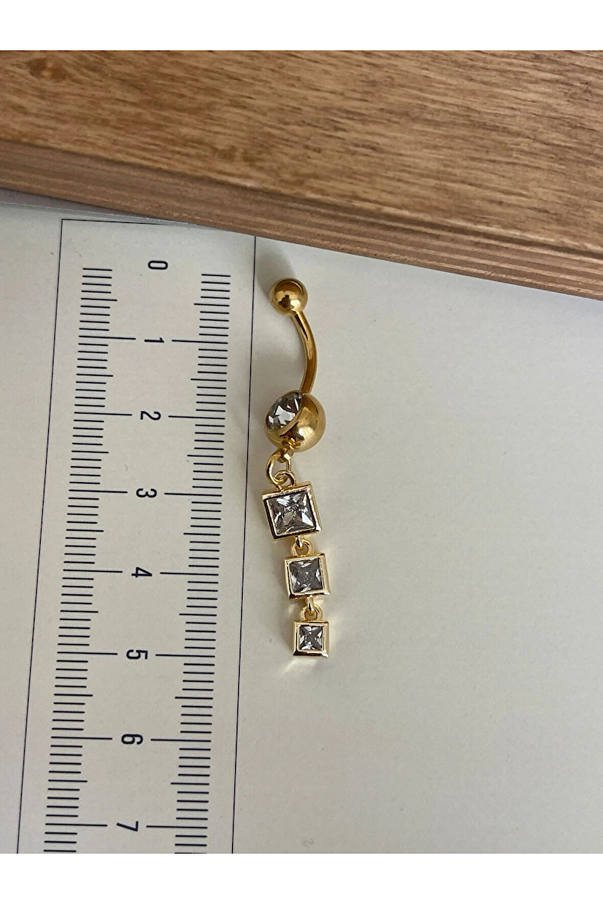 316 L Cerrahi Çelik Standart 10 mm Baget Taşlı Sallantılı Kare Model Göbek Piercingi