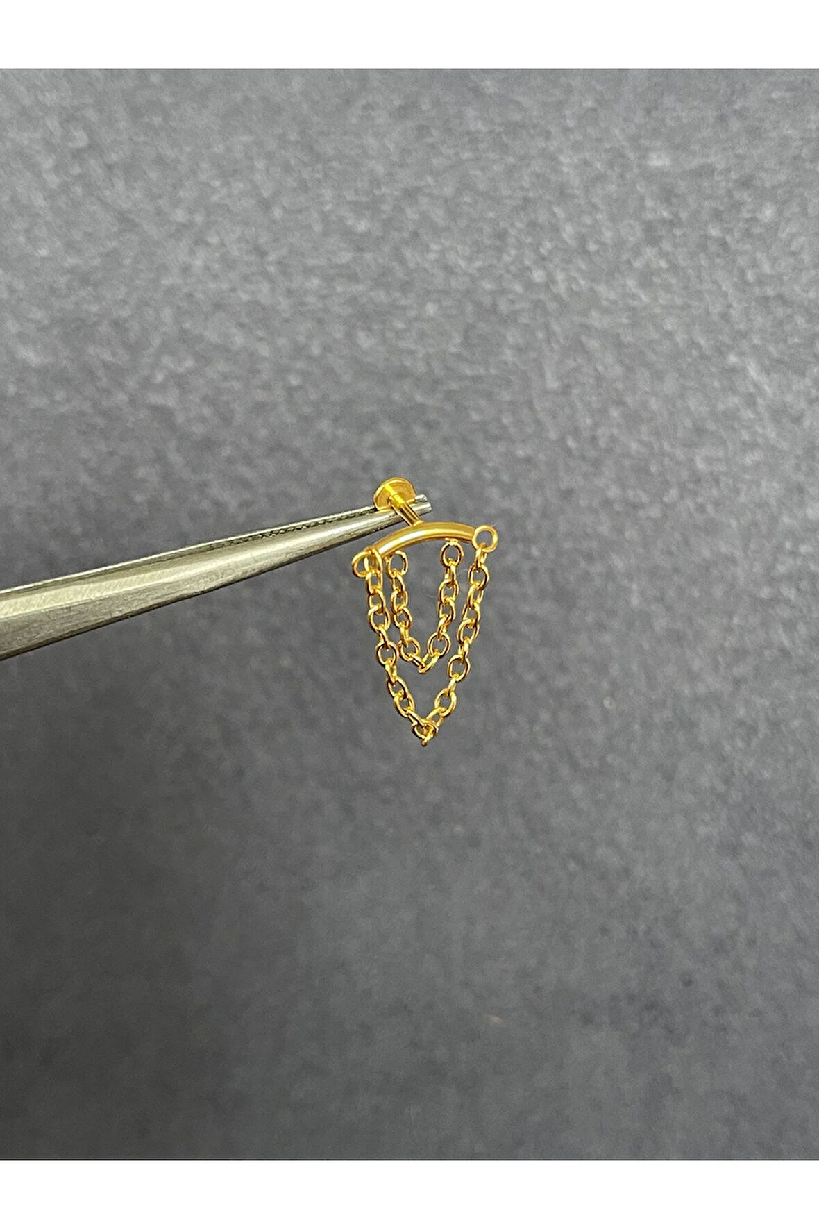 316 L Cerrahi Gold Renk Çelik Zincir Detaylı Sallantılı Kıkırdak Piercingi