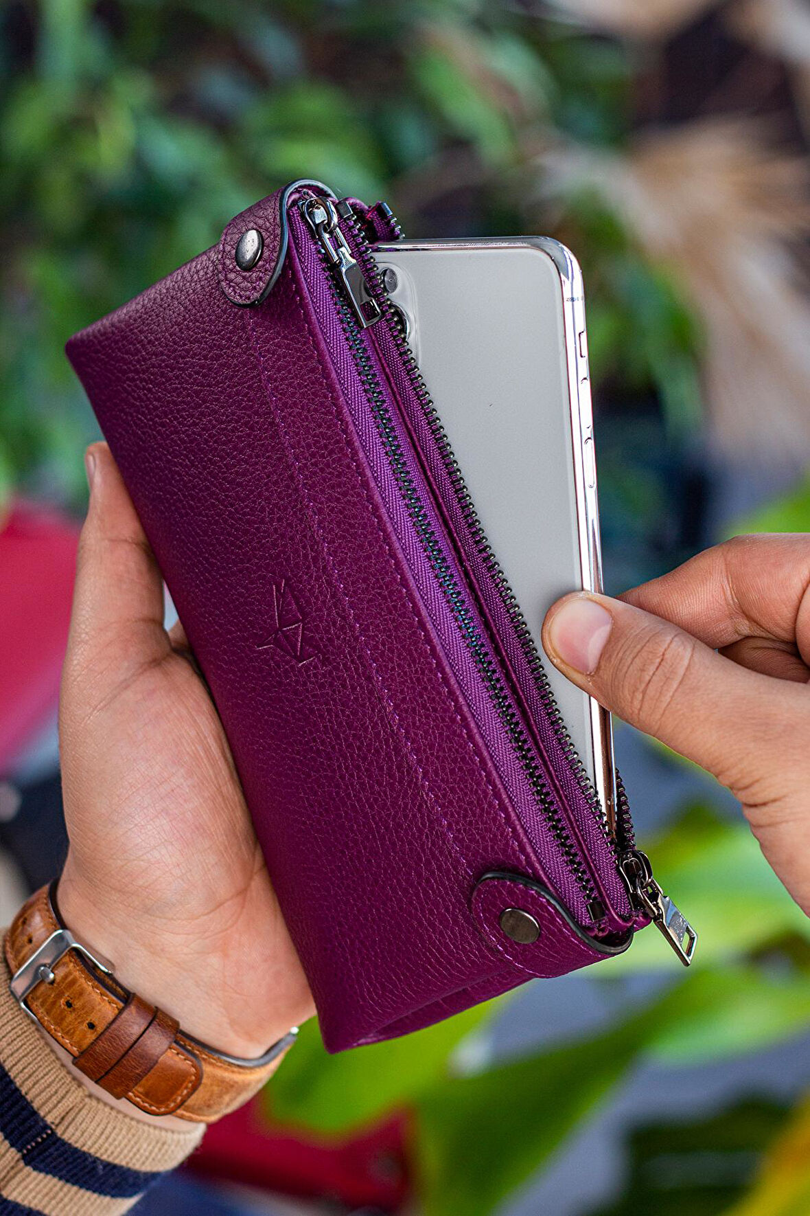 Garbalia Roosevelt Hakiki Deri Telefon Bölmeli El Saplı Unisex Portföy Cüzdan