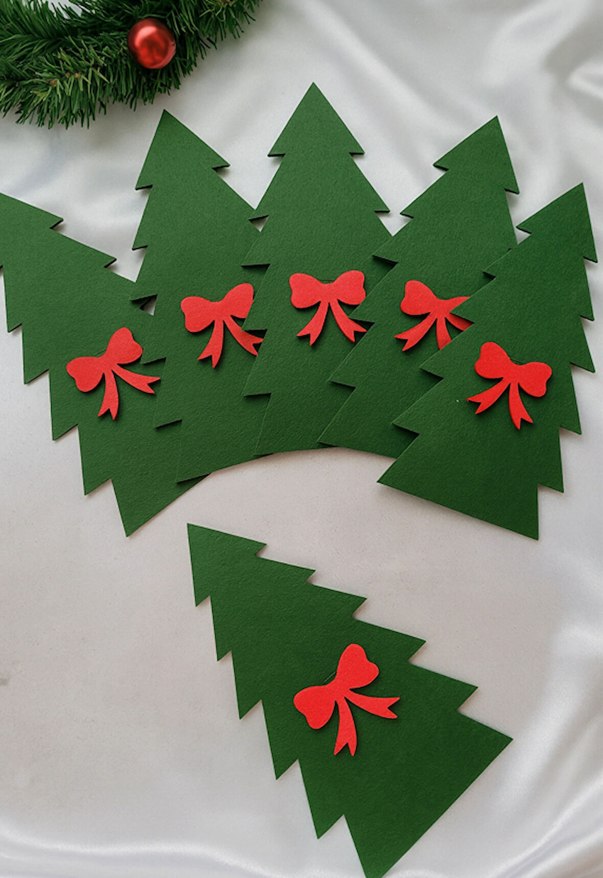 6 Adet Dekoratif Çam Ağacı Keçe Peçetelik&Çatal Kaşıklık–Yılbaşı Masa Süsü & Servis Sunum Aksesuarı