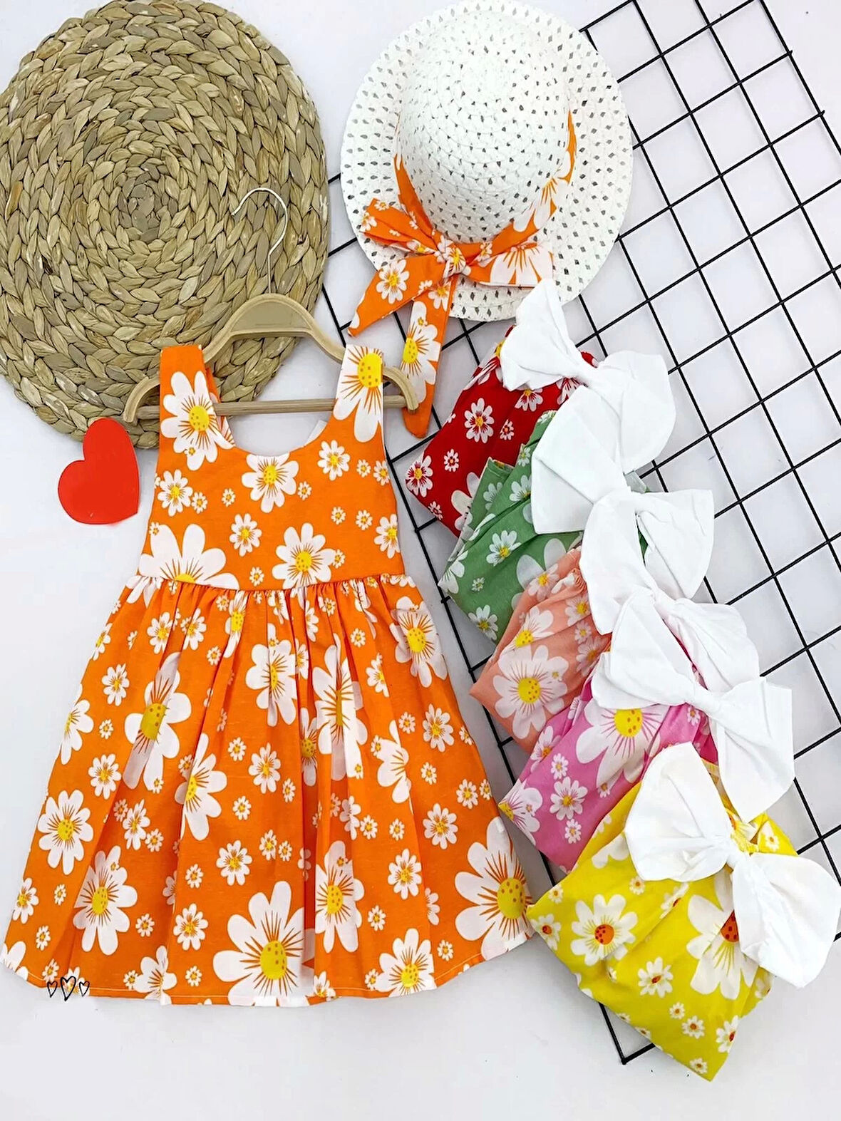 9-12-18-24 Ay Hasır Şapkalı Papatya Desenli Askılı 2li Kız Bebek Elbisesi Sarı