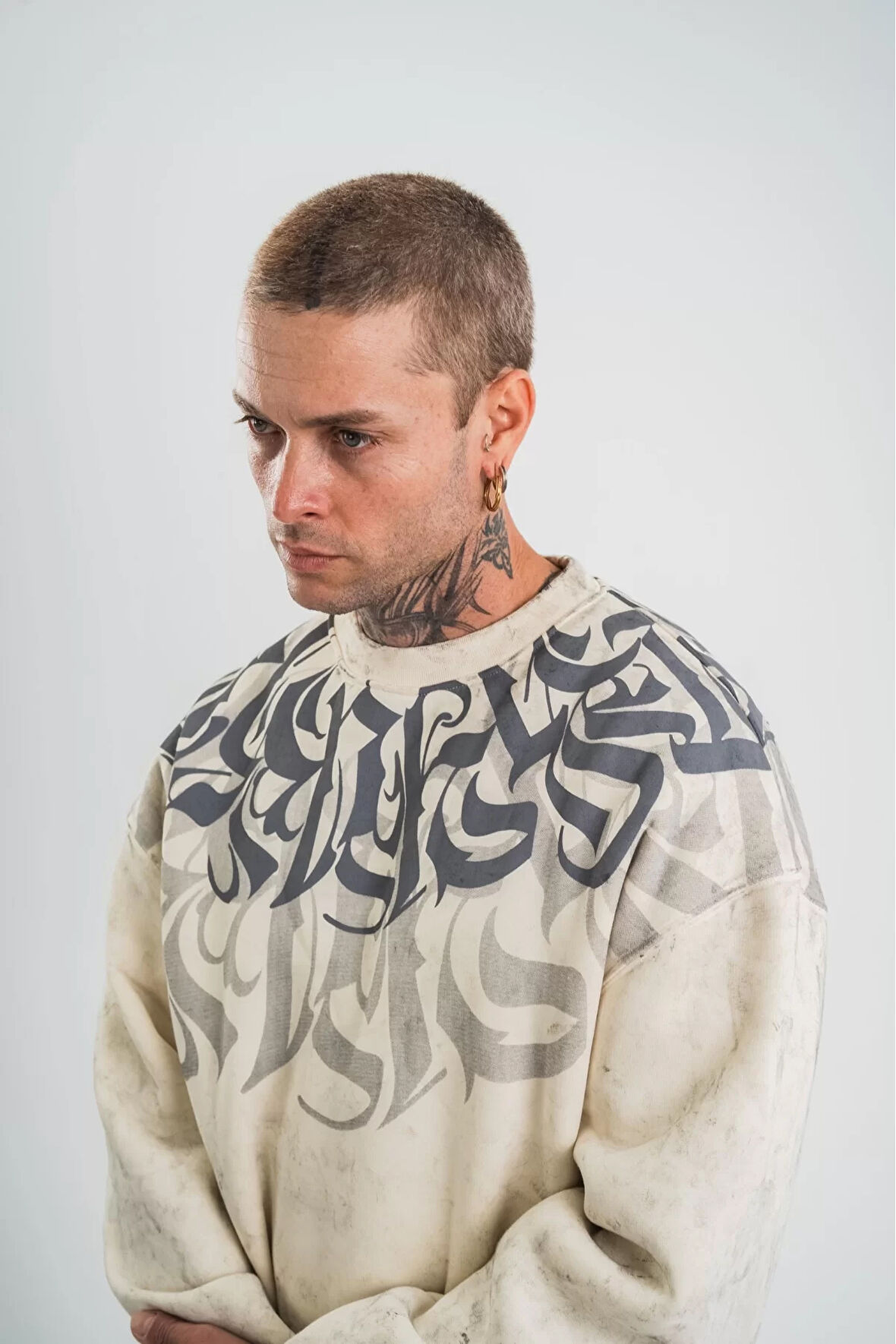 Bisiklet Yaka Yıkamalı SweatShirt 
