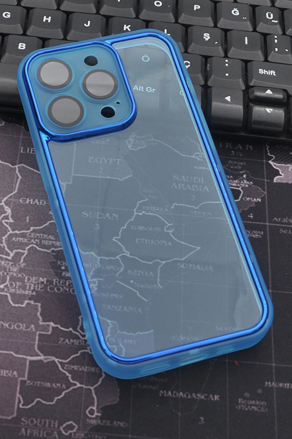 iPhone 14 Pro Max Uyumlu Mavi Kenarlı Renkli Yarı Şeffaf Kapak Kılıf Kamera Lens Korumalı