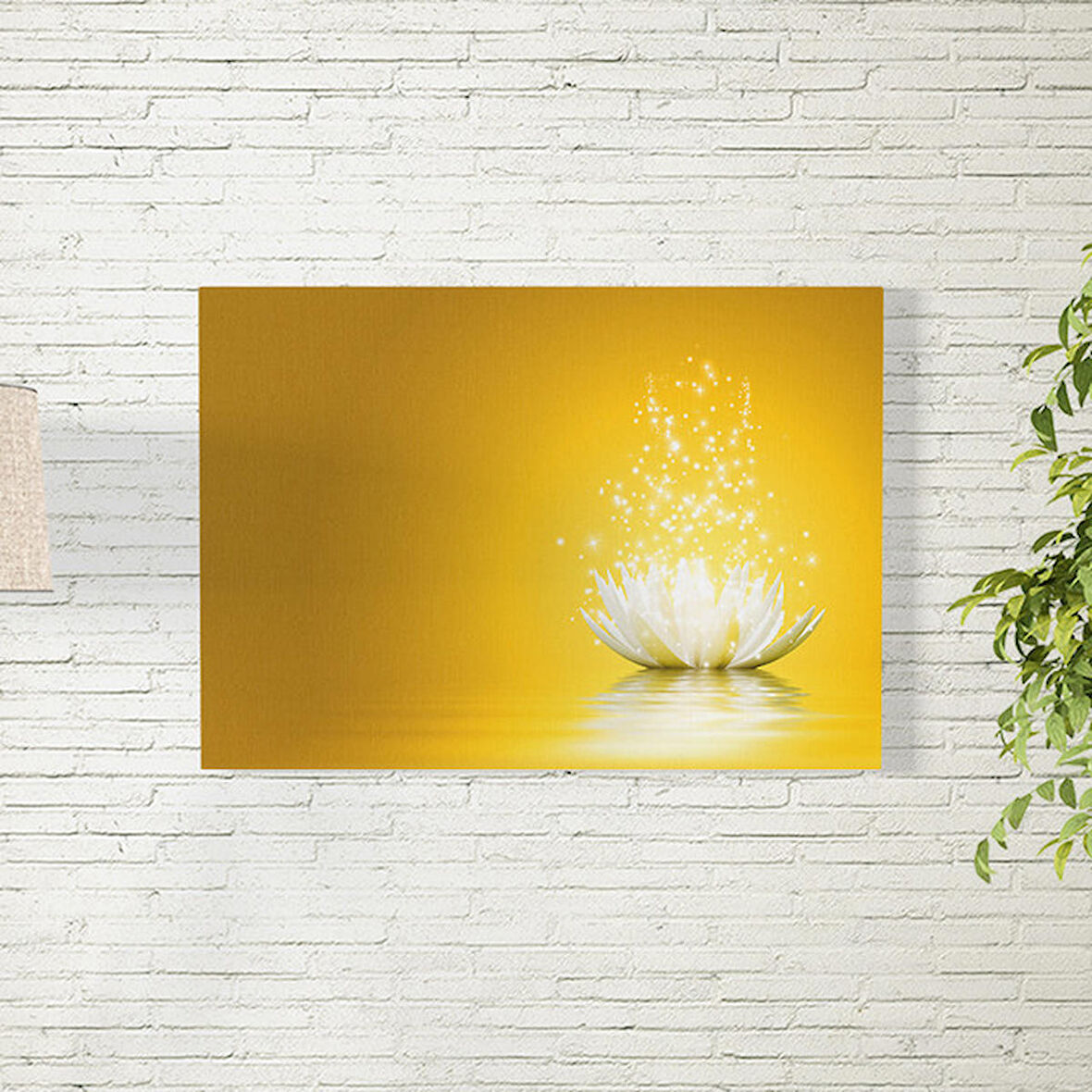 Sarı Arkaplanlı Lotus Çiçeği Poster 70X100 CM