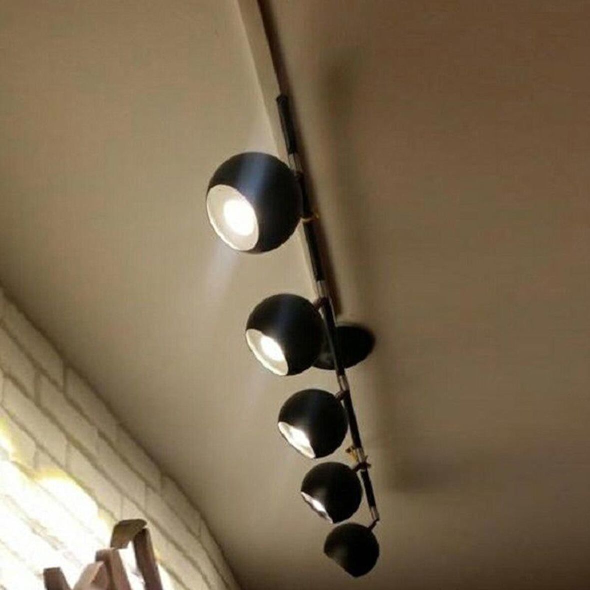 Rsylight Retro Siyah 180 Derece Hareketli Modern Spor 5 Li Led spot Avize Beyaz Ampullü