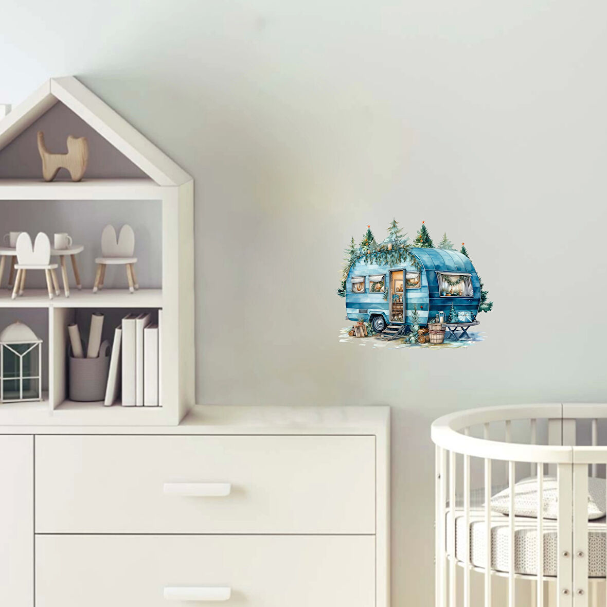 Karlı Çam Ağaçlı Karavan Duvar Stickerı