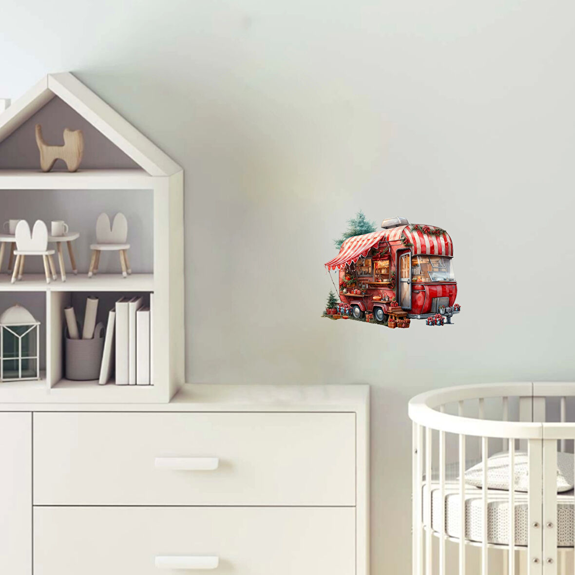 Kırmızı-Beyaz Çizgili Tenteli ve Noel Temalı Karavan Duvar Çıkartması