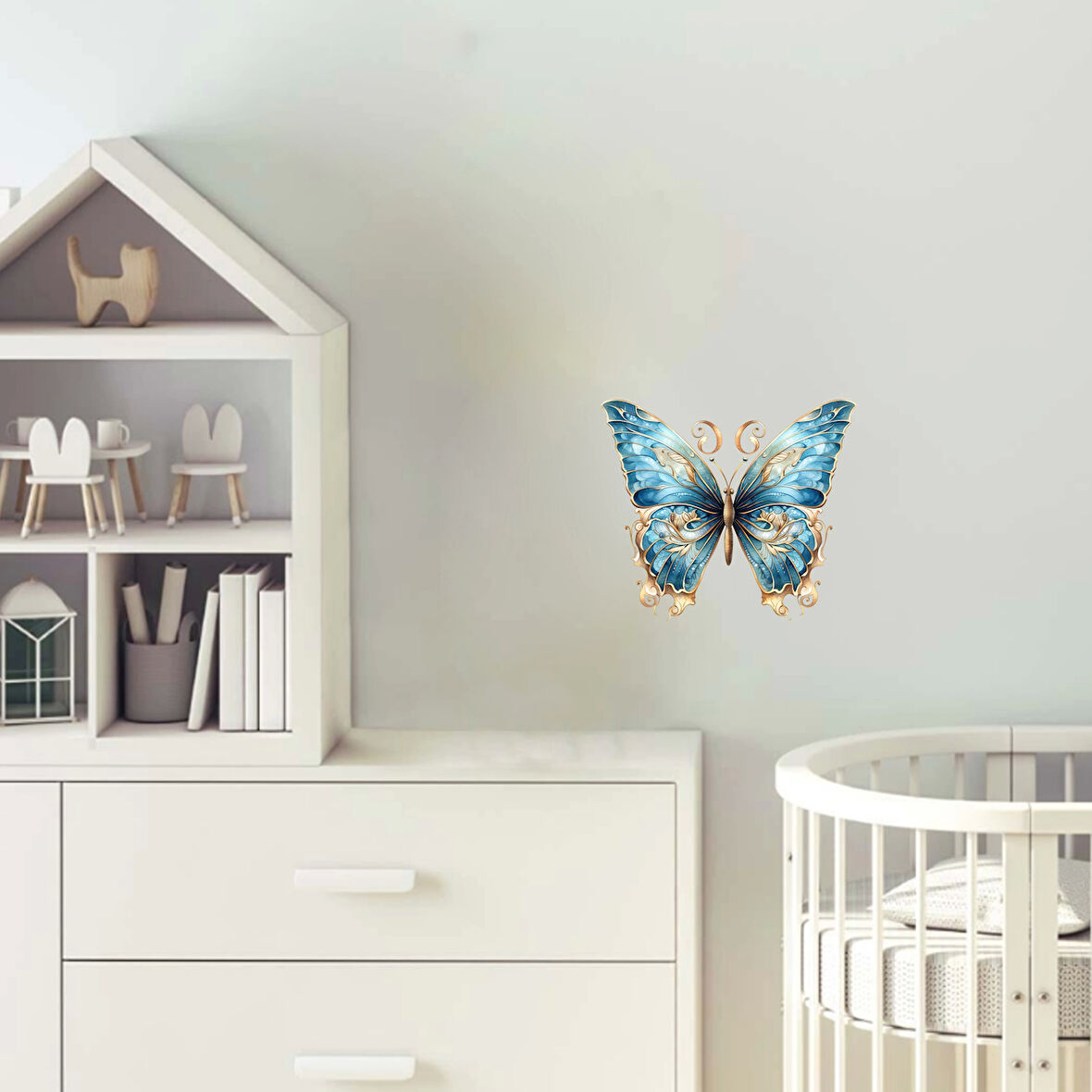 Kıvrımlı Detaylı Mavi Kelebek Duvar Stickerı