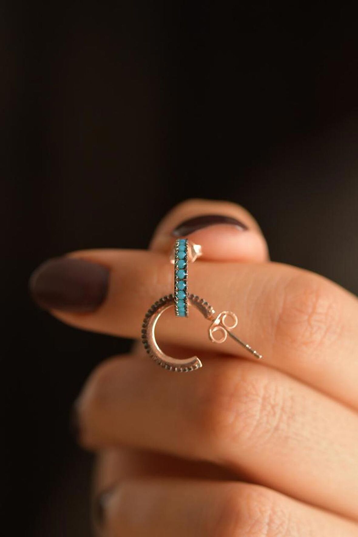 Turkuaz Taşlı Rose Halka Model Çivili Gümüş Küpe (K)