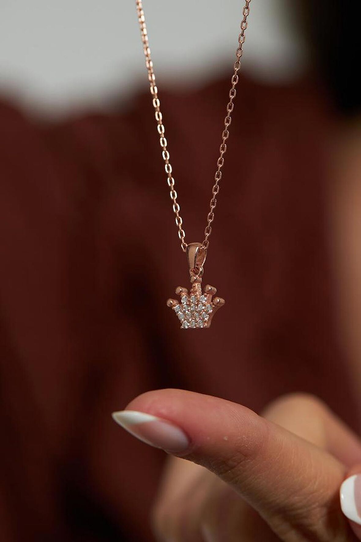 Zirkon Taşlı Rose Taç Model Minimal Gümüş Kolye
