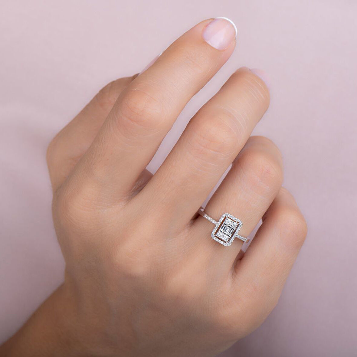 0.30 Karat Baget Taşlı Pırlanta Fantezi Yüzük