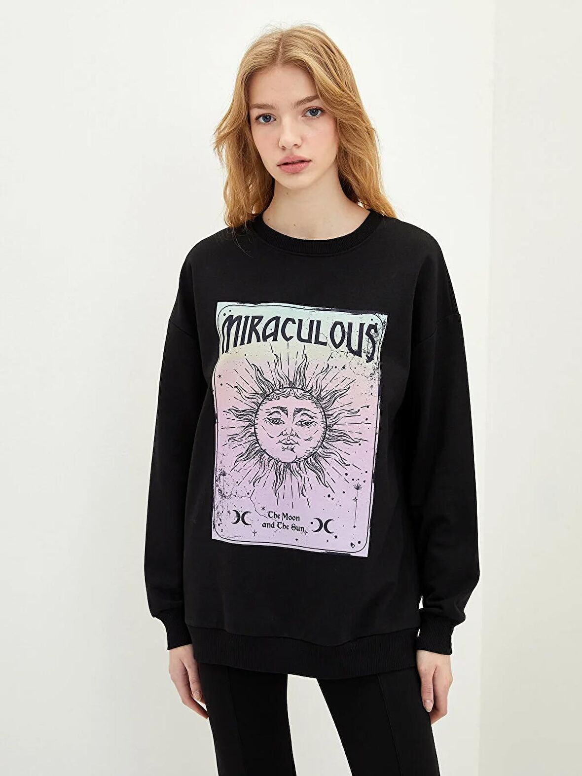 Bisiklet Yaka Baskılı Uzun Kollu Kadın Sweatshirt