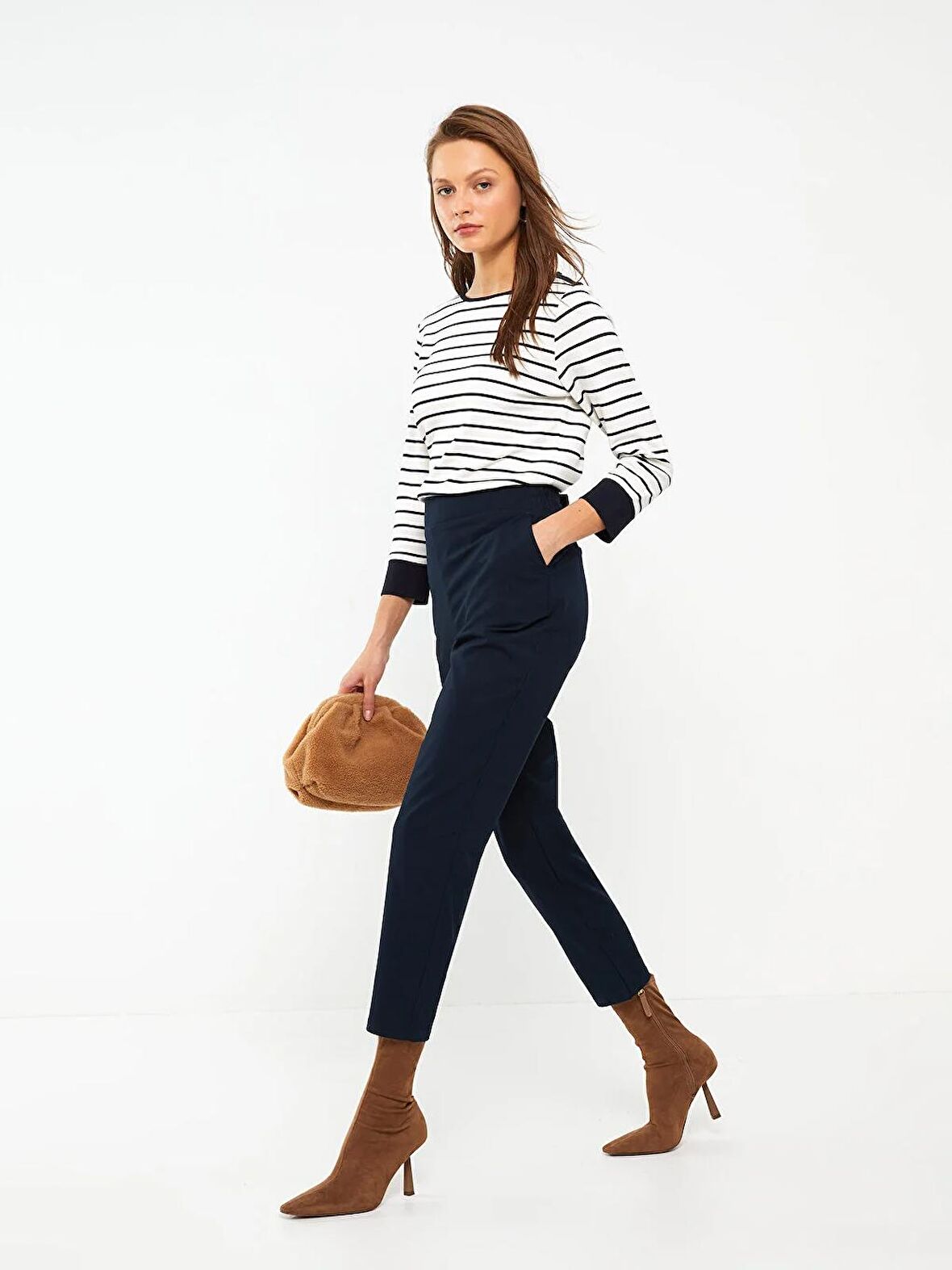 Kadın Havuç Kesim Düz Pantolon