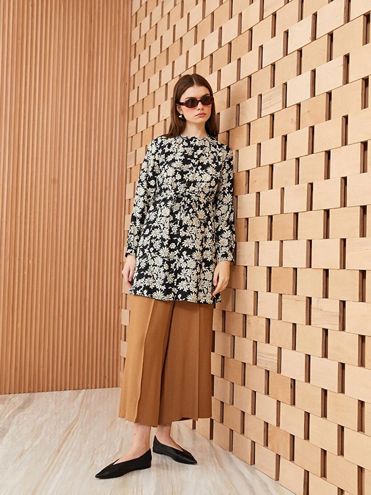 Rahat Kalıp Düz Geniş Paça Kadın Pantolon