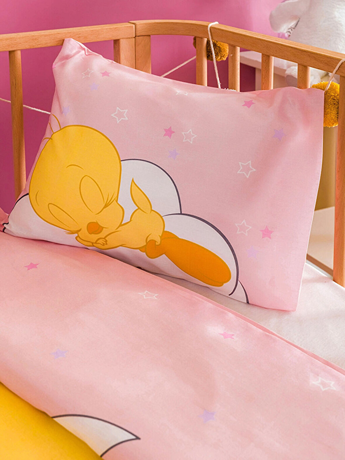 LCW HOME Karişik Tweety Baskılı Bebek Nevresim Seti