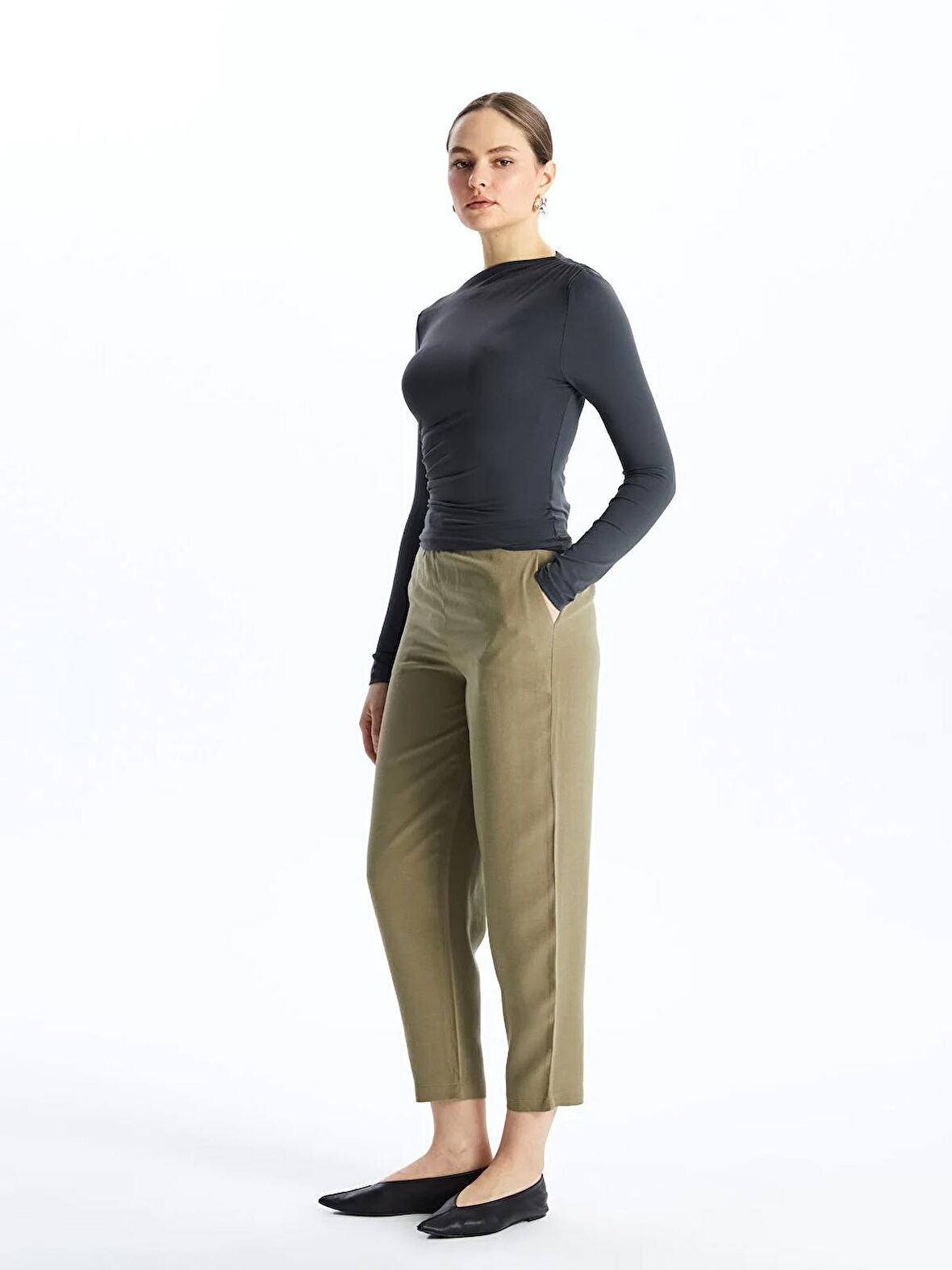 Havuç Kesim Düz Keten Karışımlı Kadın Pantolon