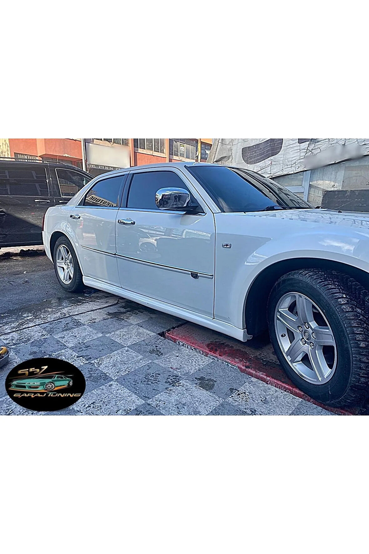 CHRYSLER 300C MARŞPİYEL SAĞ SOL TAKIM FİBERGLASS BOYASIZ