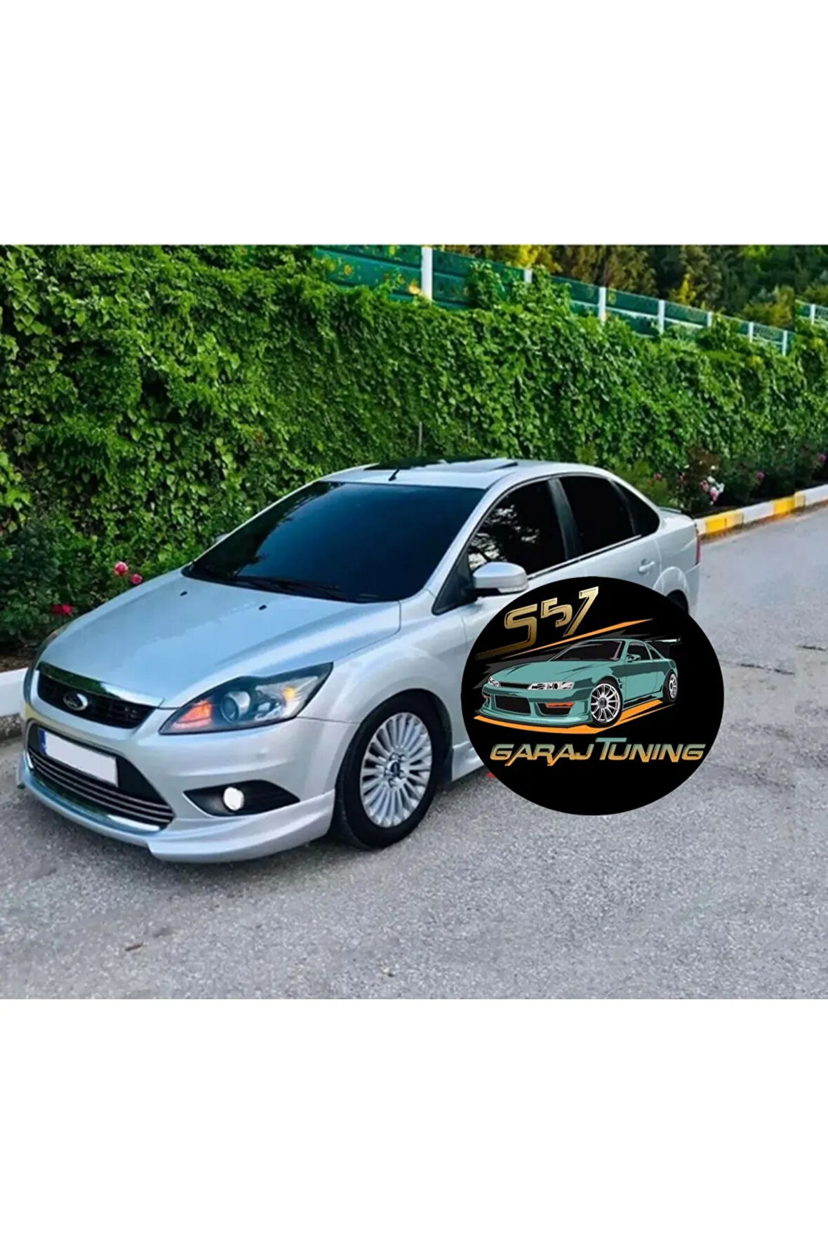 FORD FOCUS SEDAN RTX MARŞPİYEL SAĞ SOL TAKIM FİBERGLASS BOYASIZ