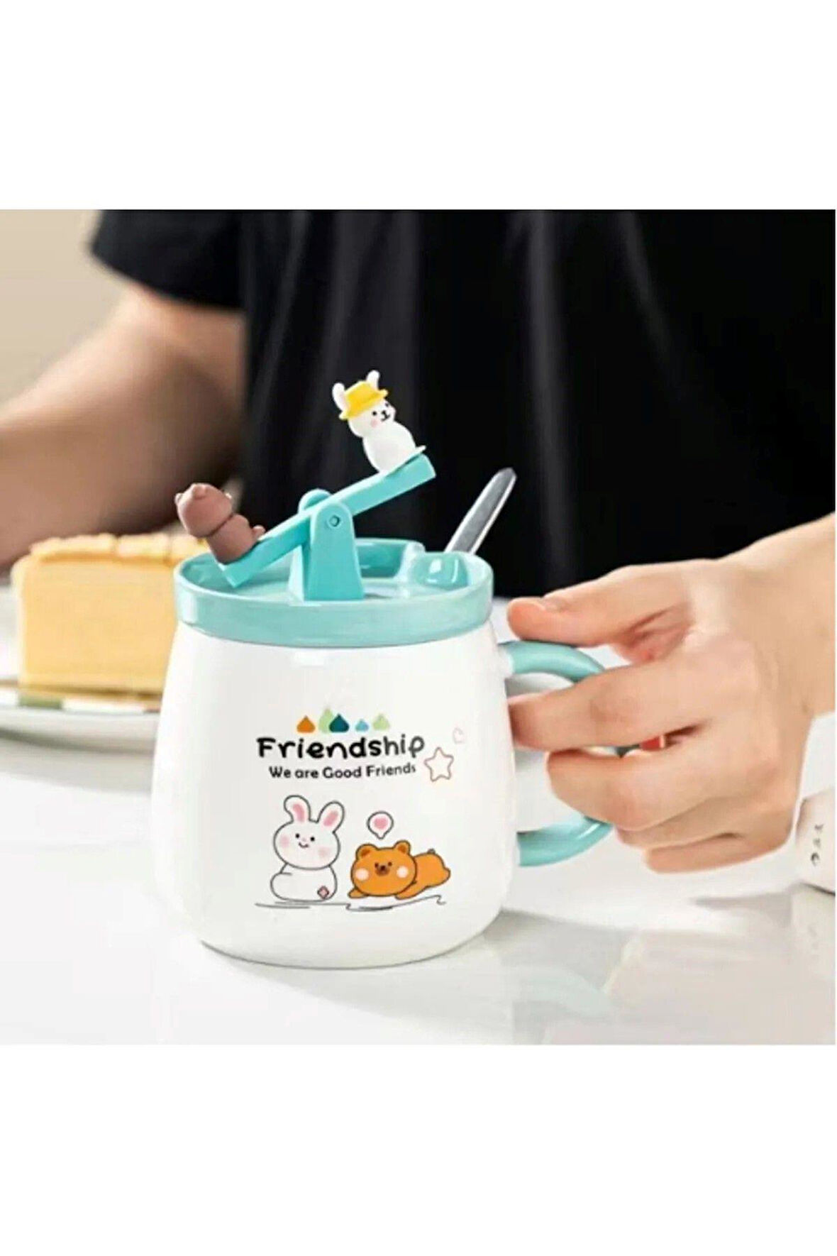 Tasarım Sevimli, Seramik kapaklı ve Kaşıklı Ayıcık Tavşan Figürlü Mug Kupa