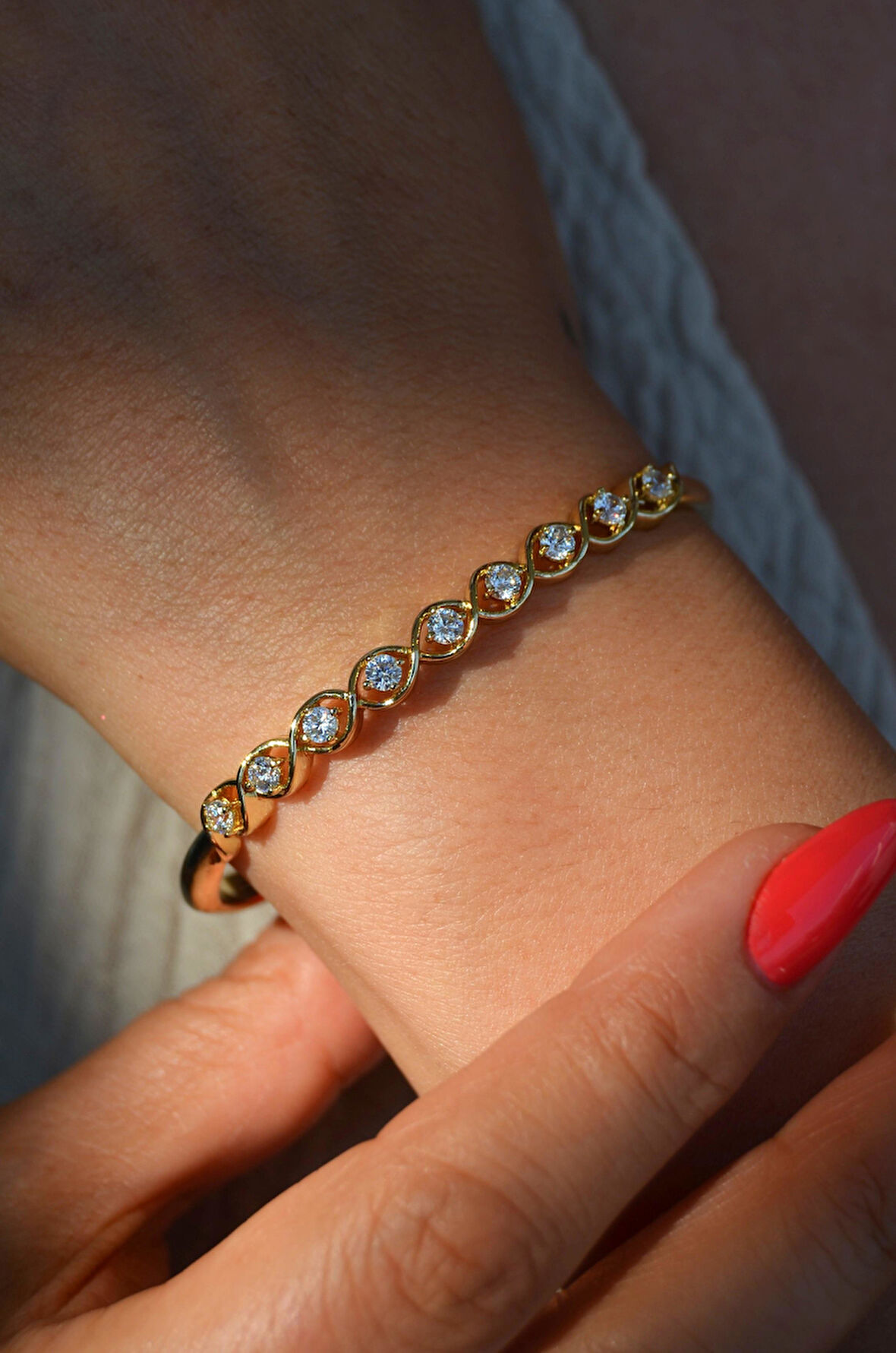 Zirkon Taşlı Kelepçe Bilezik Rodyum Bileklik