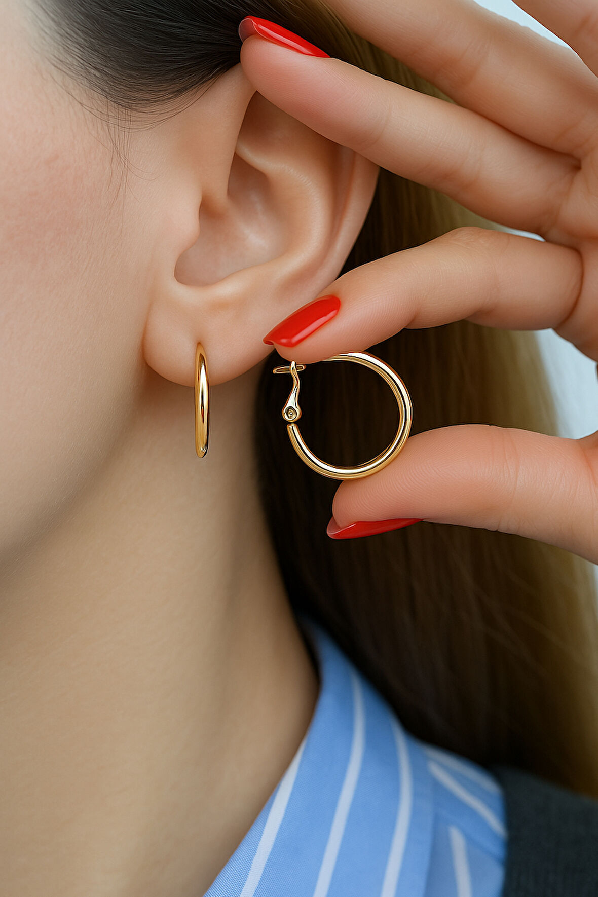 Gold Renk İnce Halka Küpe – 16 mm | Dayanıklı Günlük Kullanıma Uygun