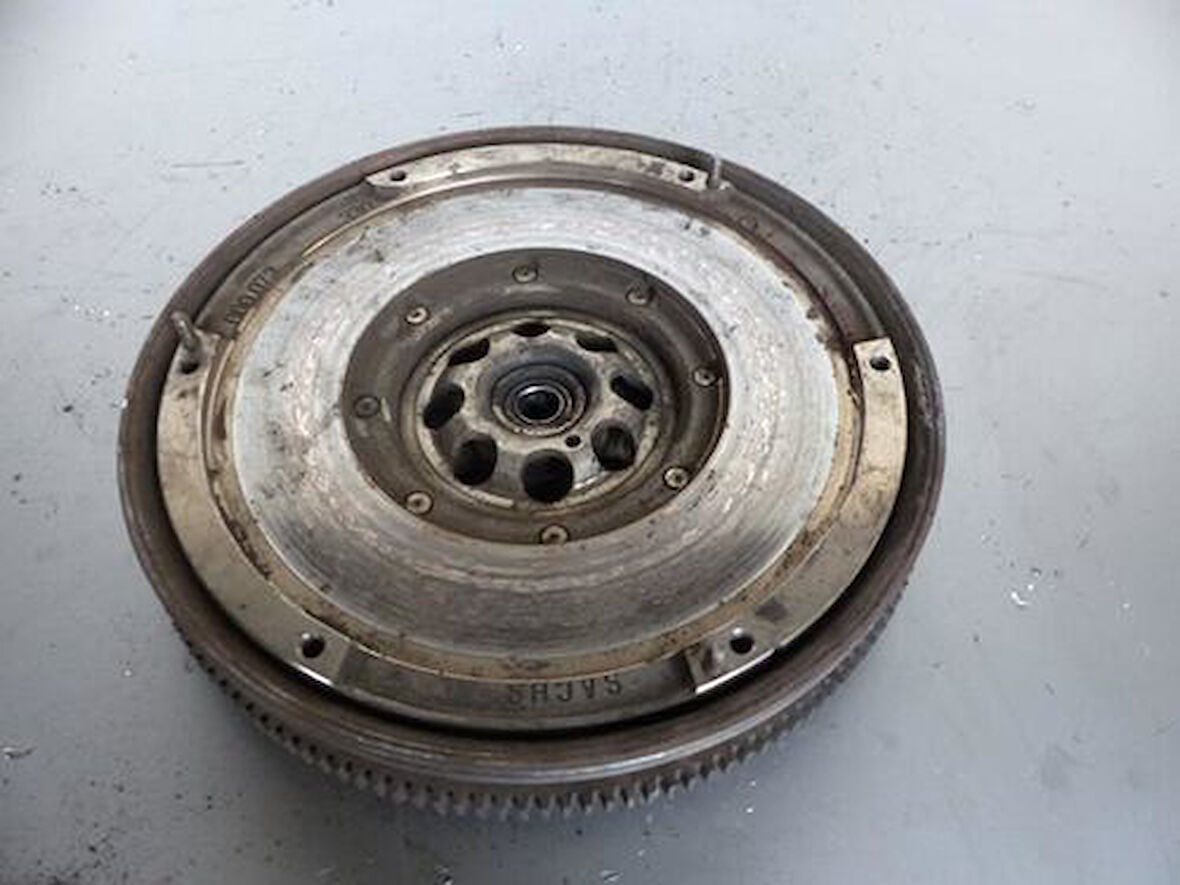 Sachs 2294000188 Debriyaj Volanı C180-C200 02-07 228mm 2710301105