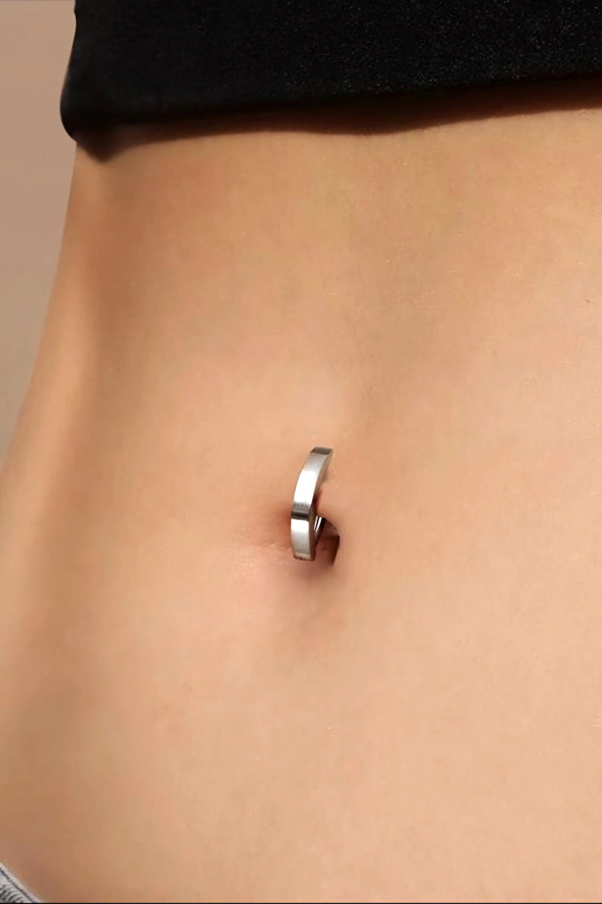 316 L Çelik Yarım Halka Göbek Piercingi Düz Minimal Tasarımlı