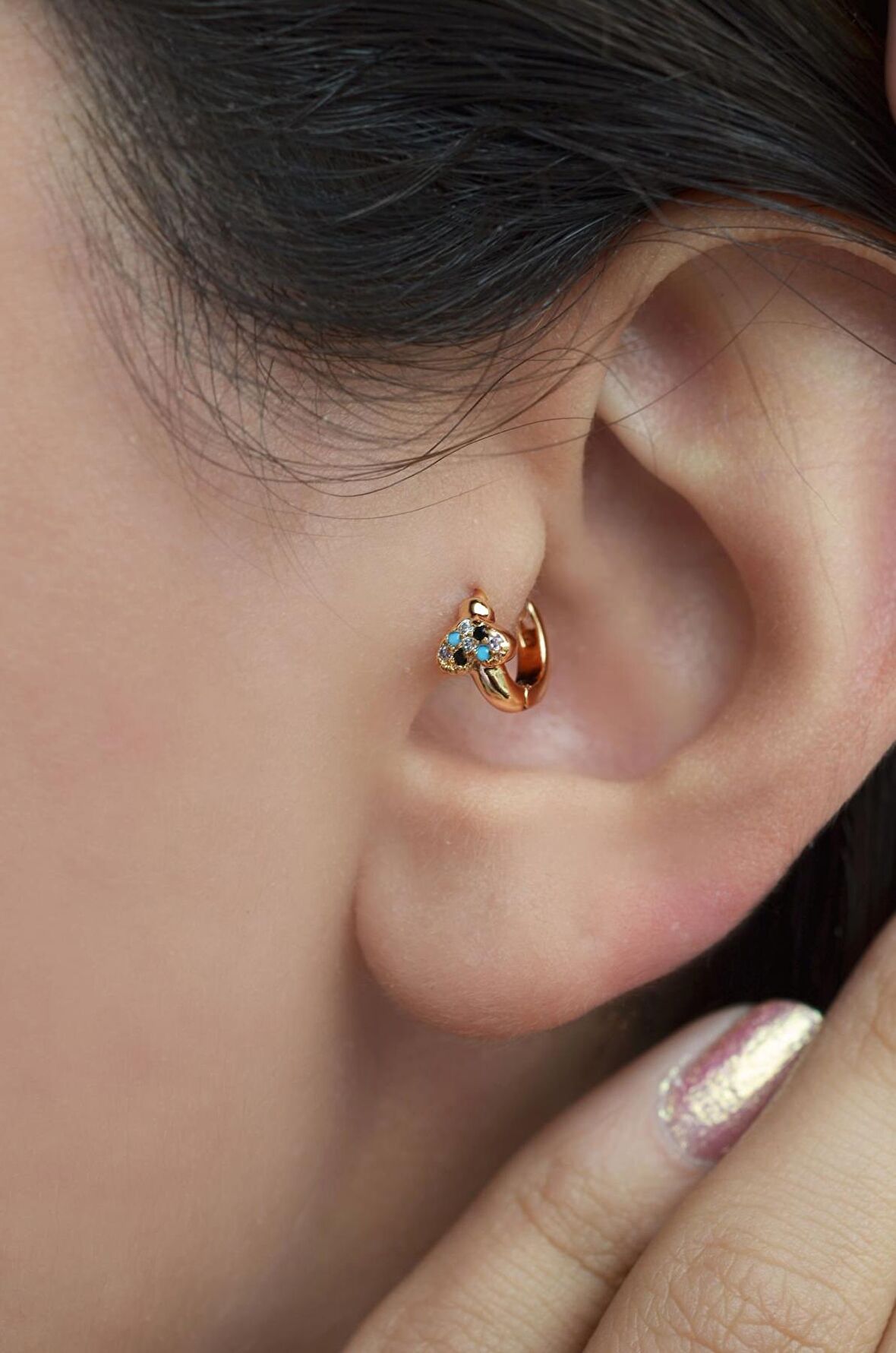 Renkli Kalp Halka Piercing Tragus Helix Kıkırdak Küpesi