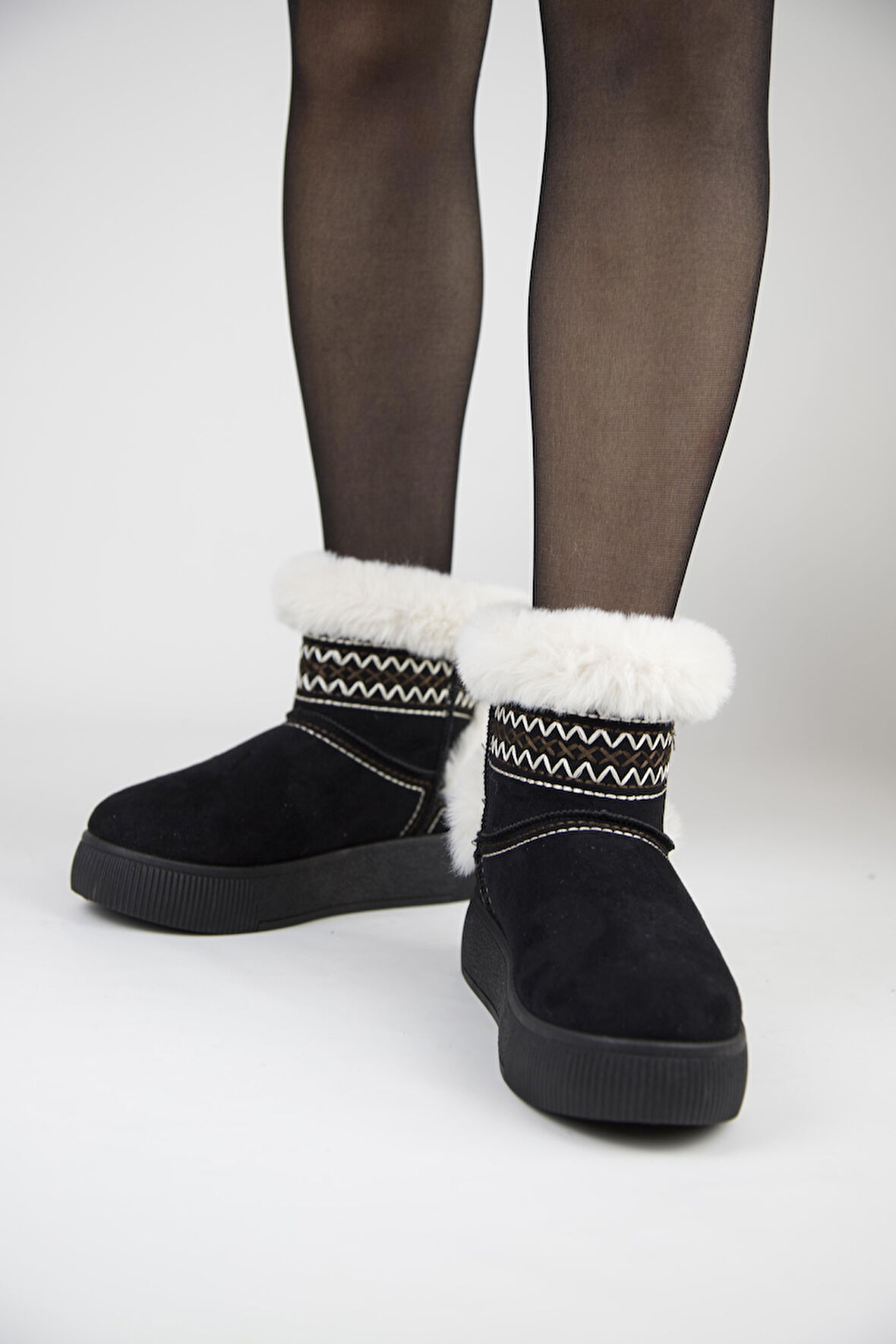 219851142-1 Kadın Yumuşak Rahat Kürklü Bot - Tekstil Süet Kışlık Siyah Bot