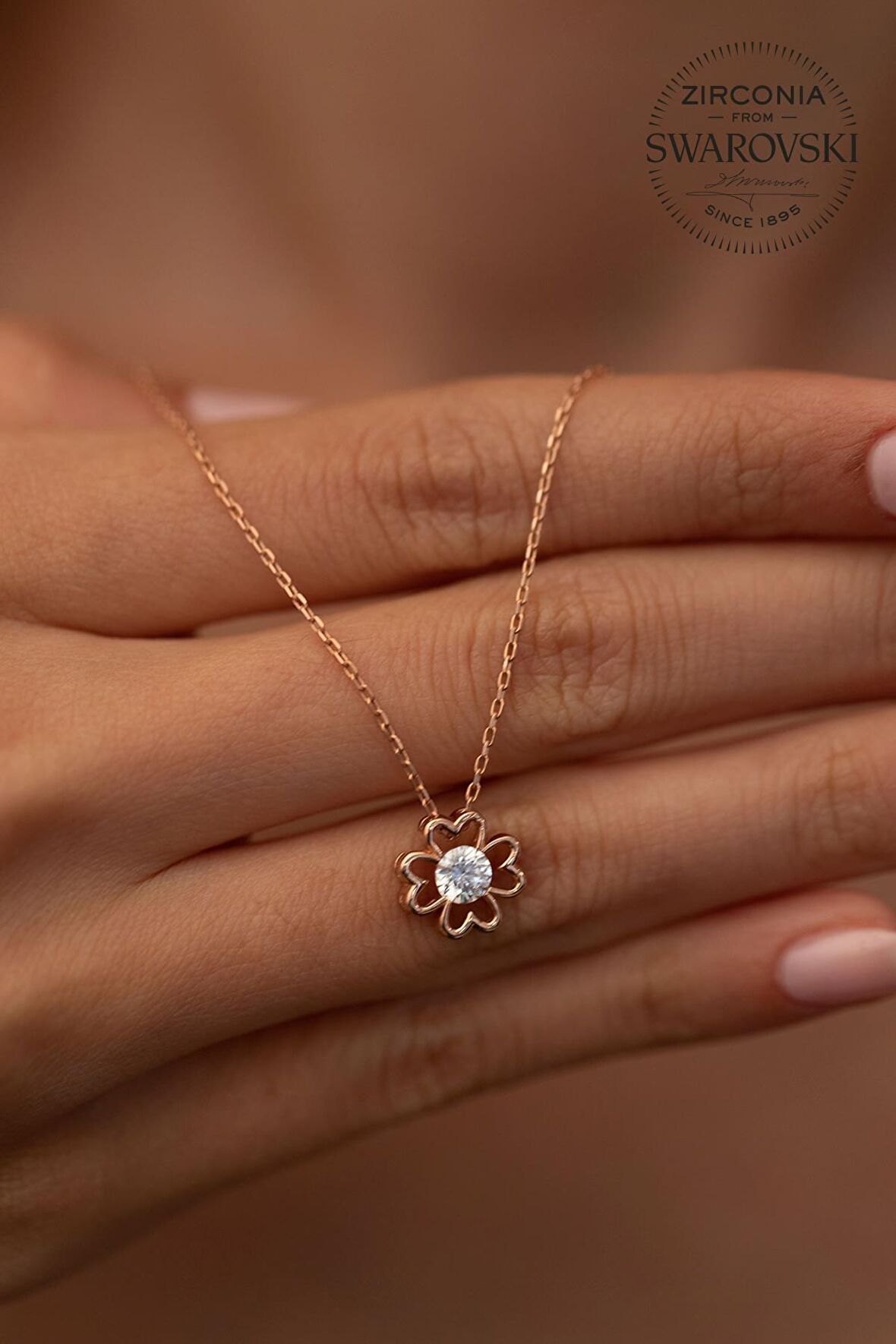 Swarovski Taşlı Yonca Model Rose Kaplama Gümüş Zirconia Kolye
