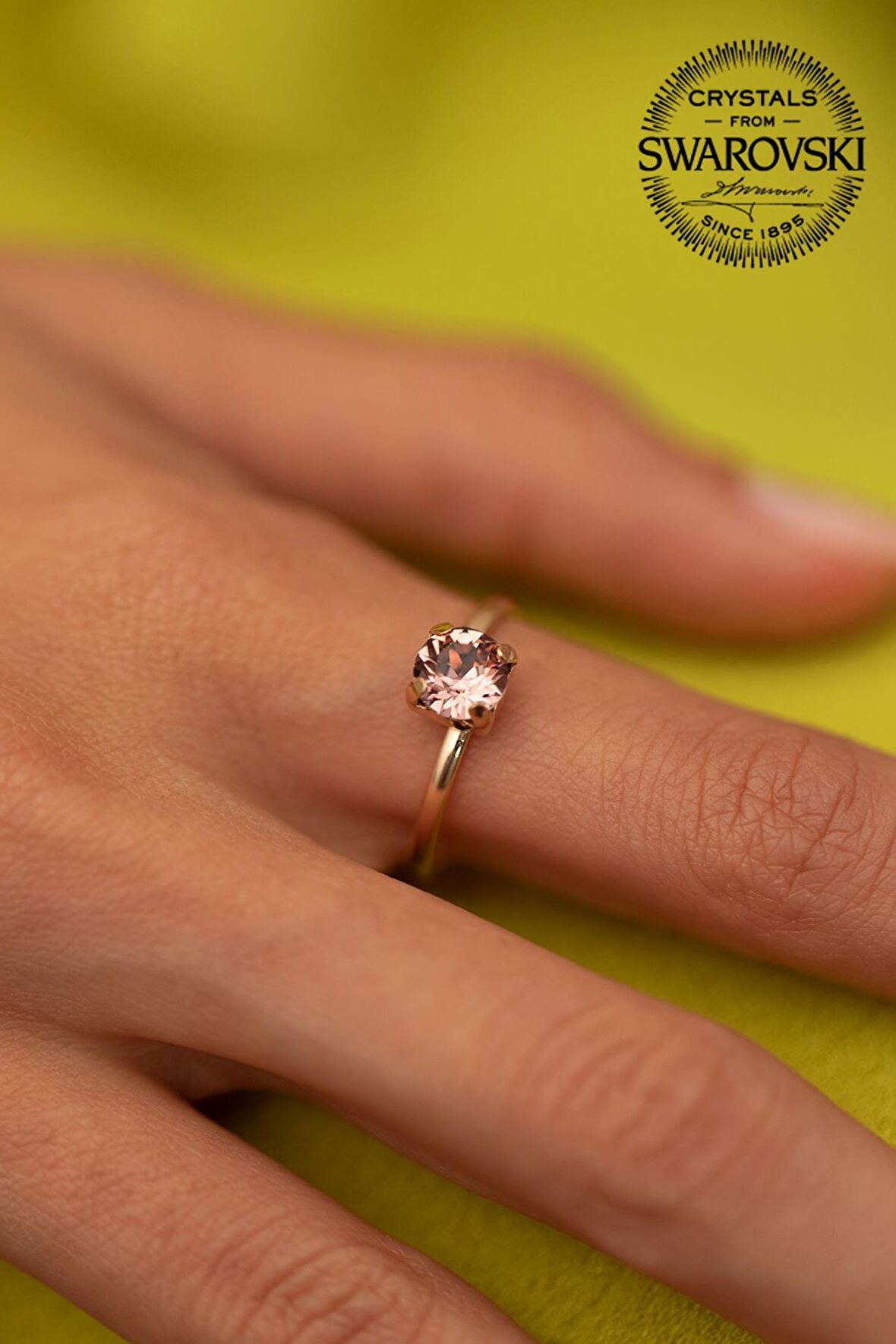 Swarovski Taşlı Tektaş Model Rose Kaplama Gümüş Crystal Yüzük