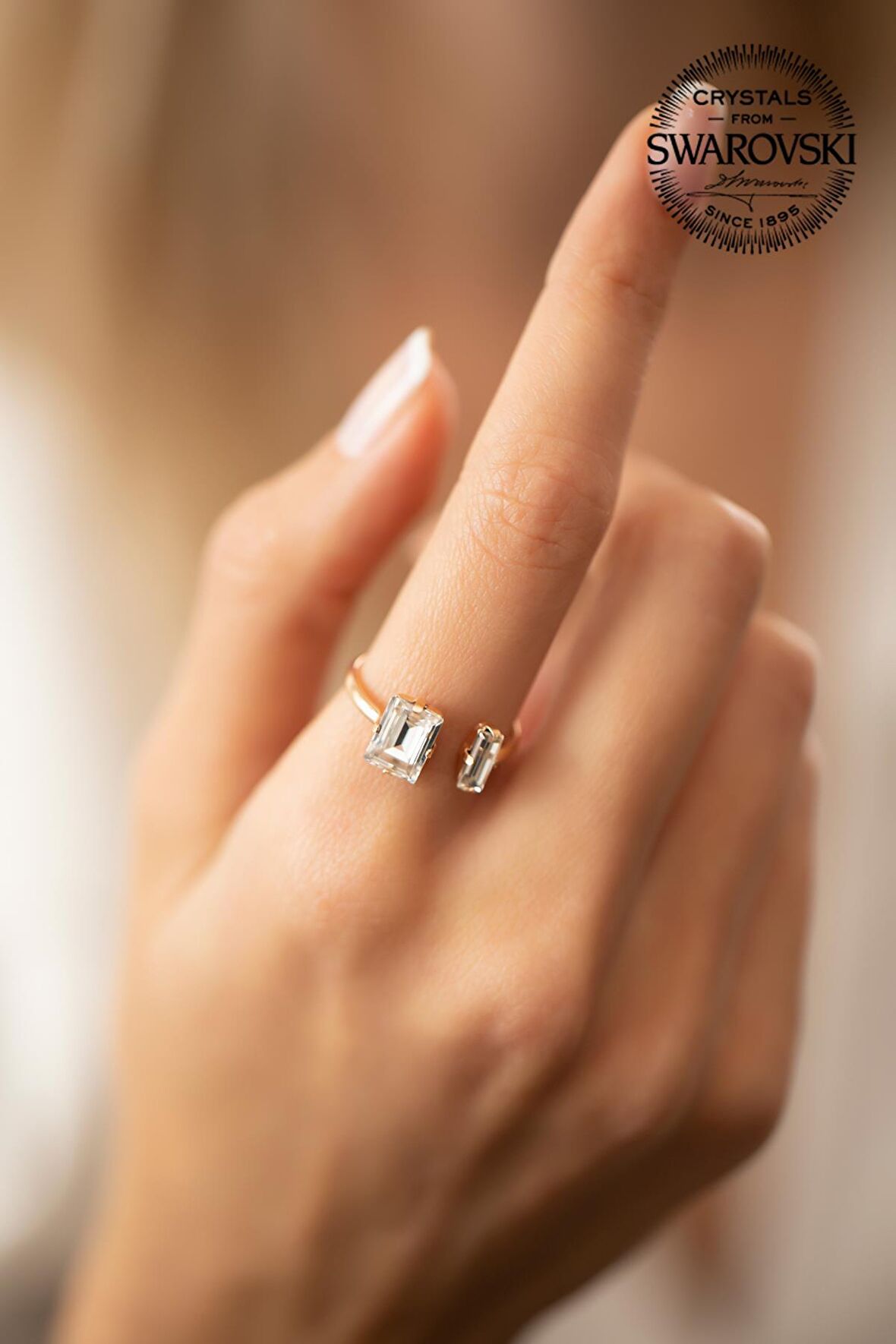 Swarovski Taşlı Baget Model Rose Kaplama Gümüş Crystal Yüzük