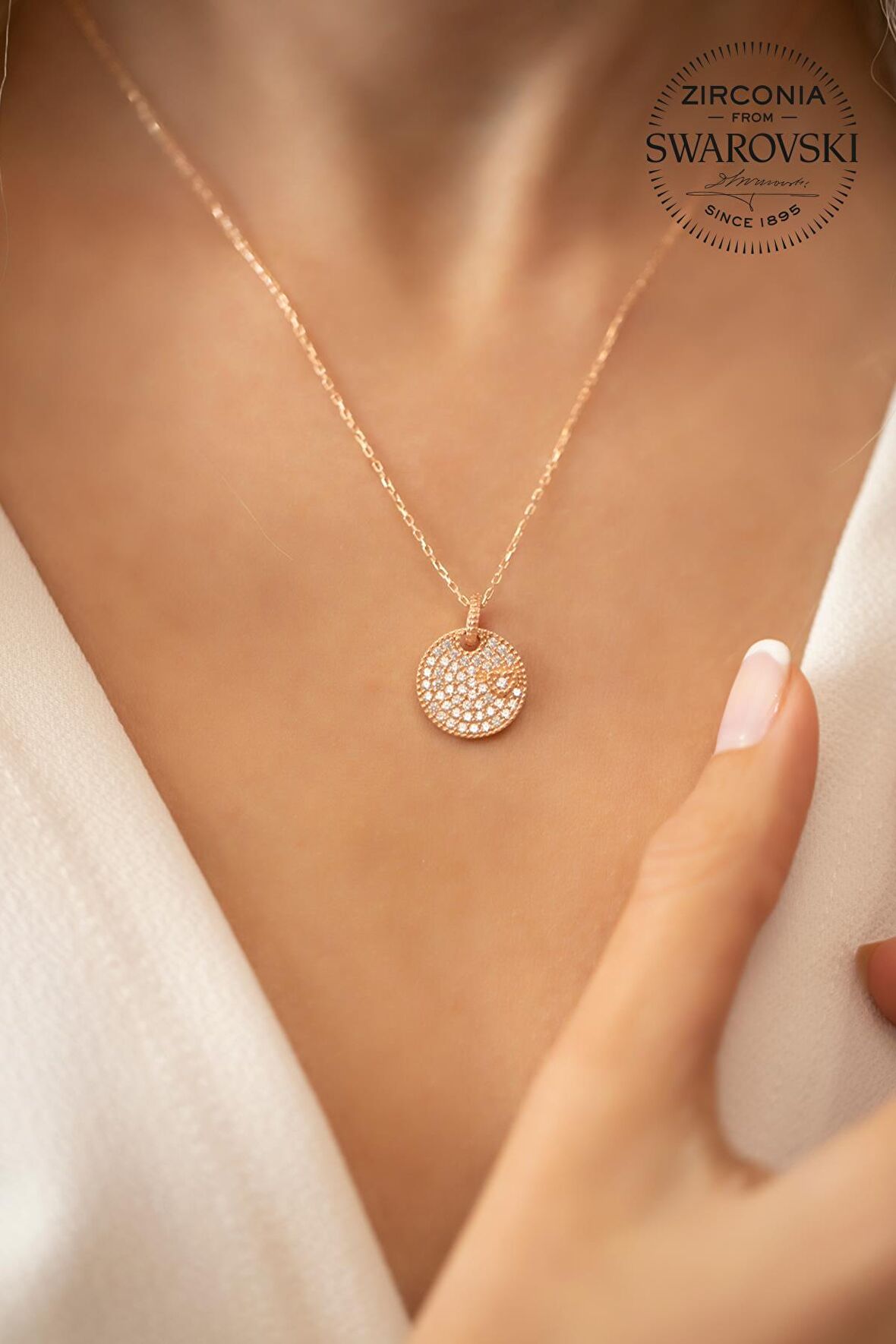 Swarovski Taşlı Yuvarlak ve Kalp Model Rose Kaplama Gümüş Zirconia Kolye