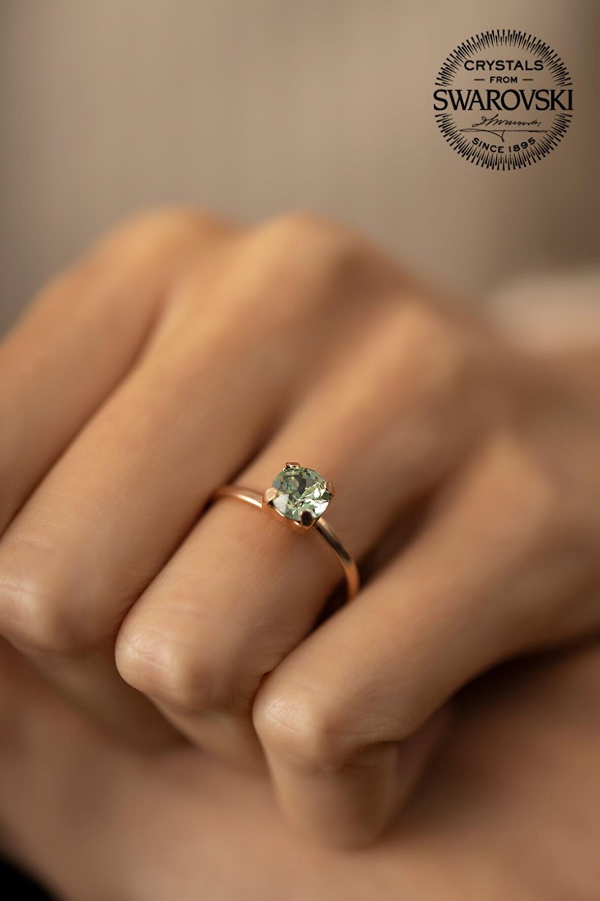 Swarovski Taşlı Tektaş Model Rose Kaplama Gümüş Crystal Yüzük