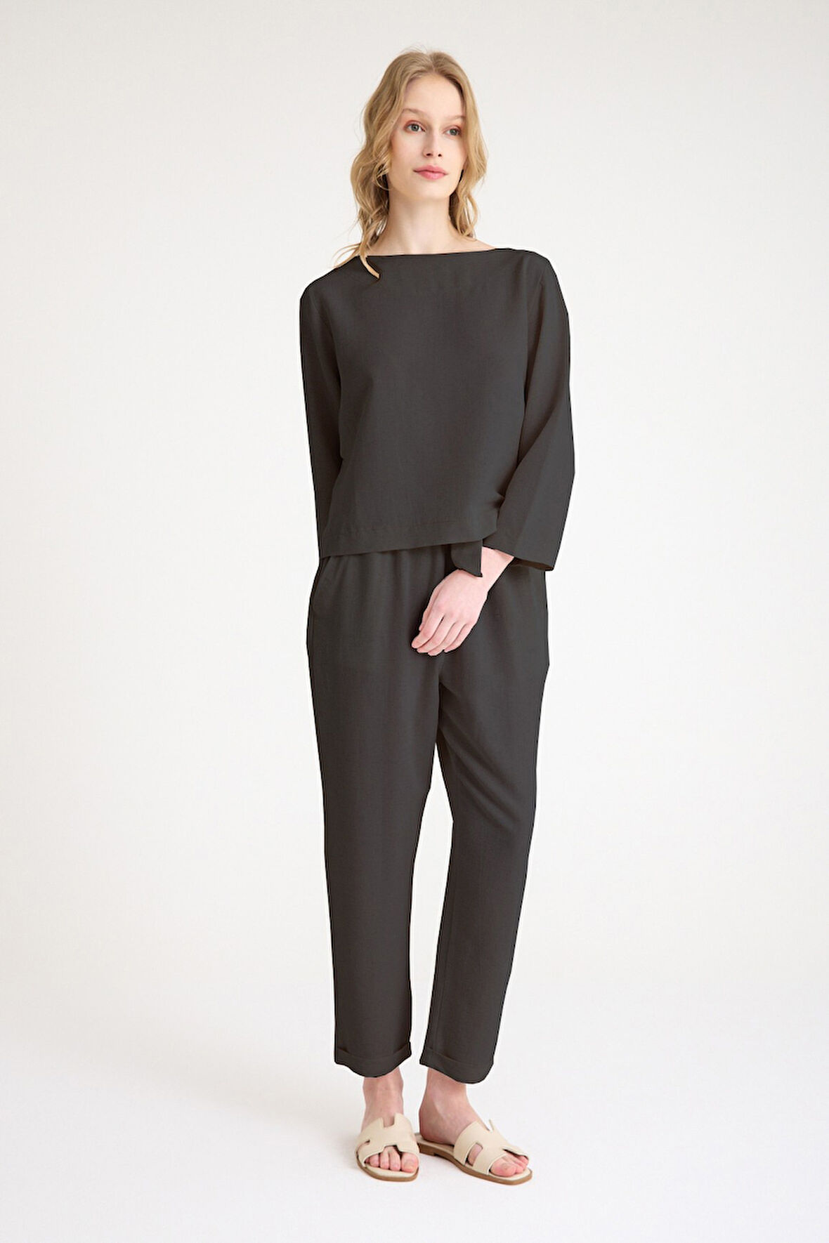 Yazlık Beli Kemerli Alt Üst Şık Siyah Keten Takım