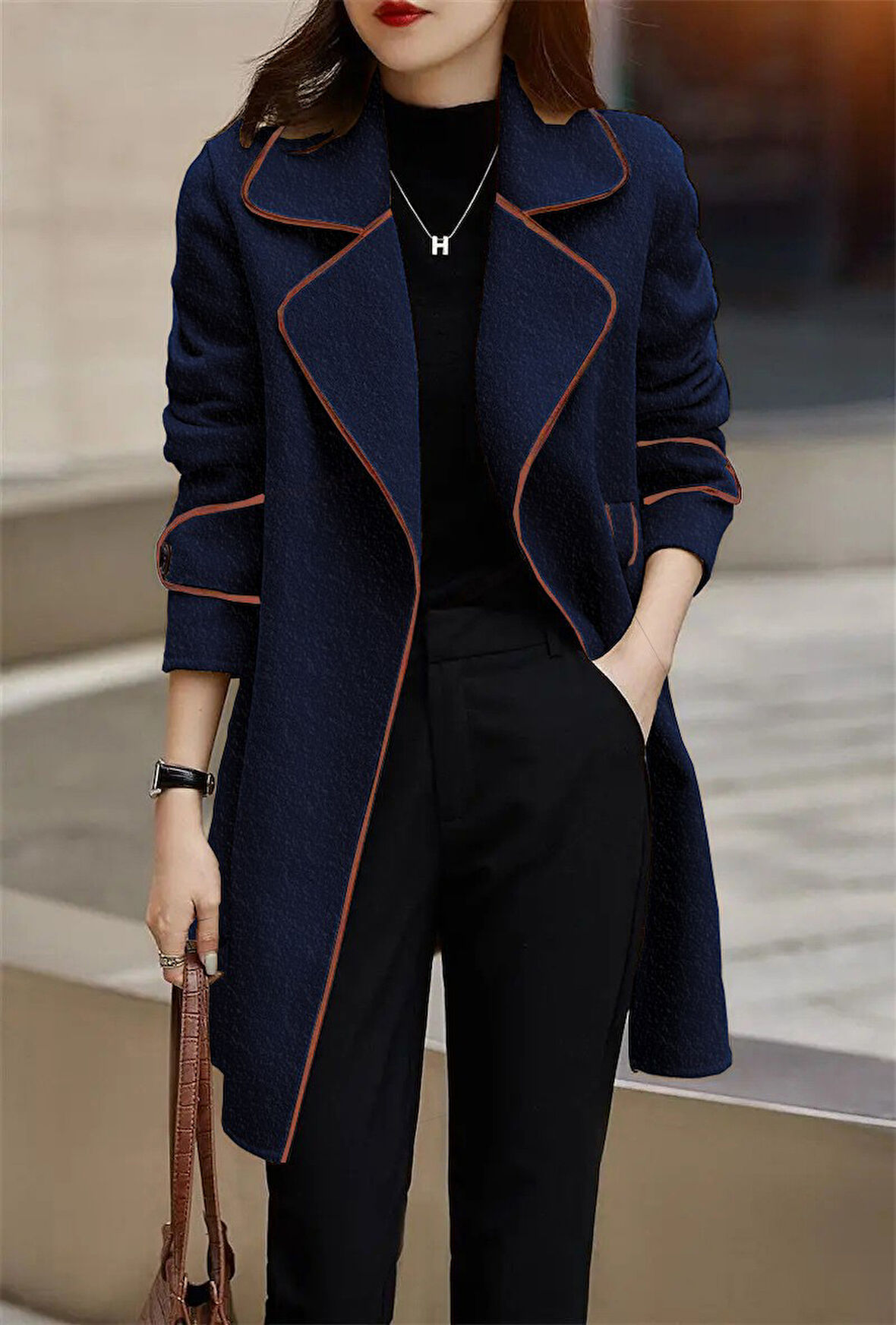 Kaşe Kadın Şık Yaka Kaban Kemer Detaylı