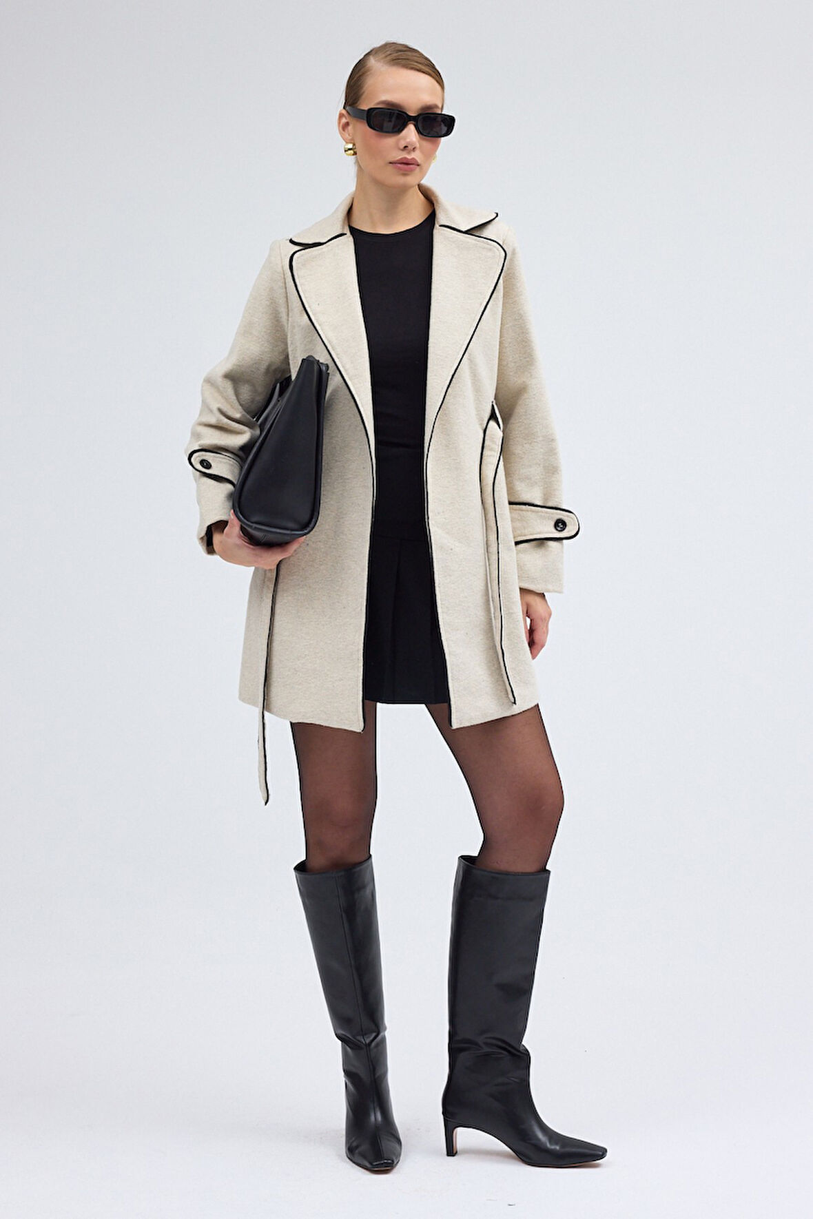 Kaşe Kadın Şık Yaka Kaban ve Kemer