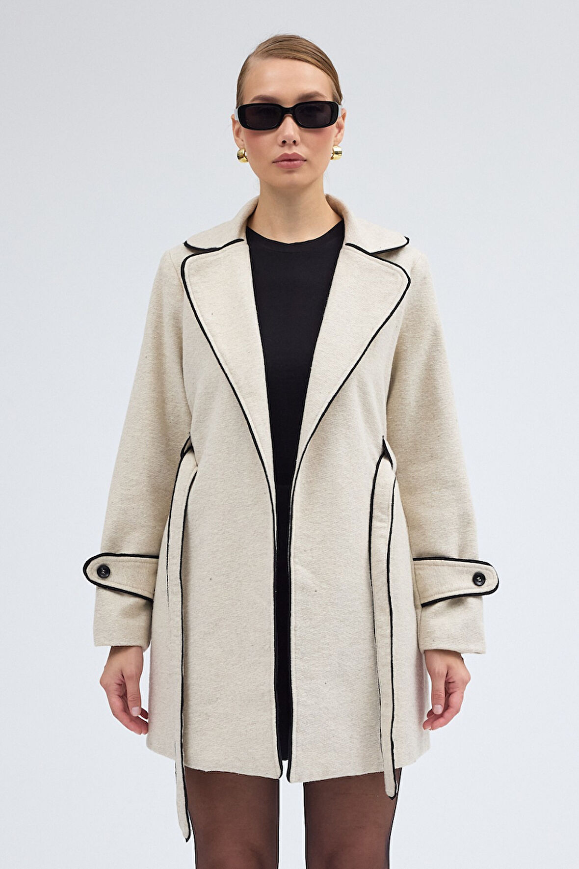 Kaşe Kadın Şık Yaka Kaban ve Kemer