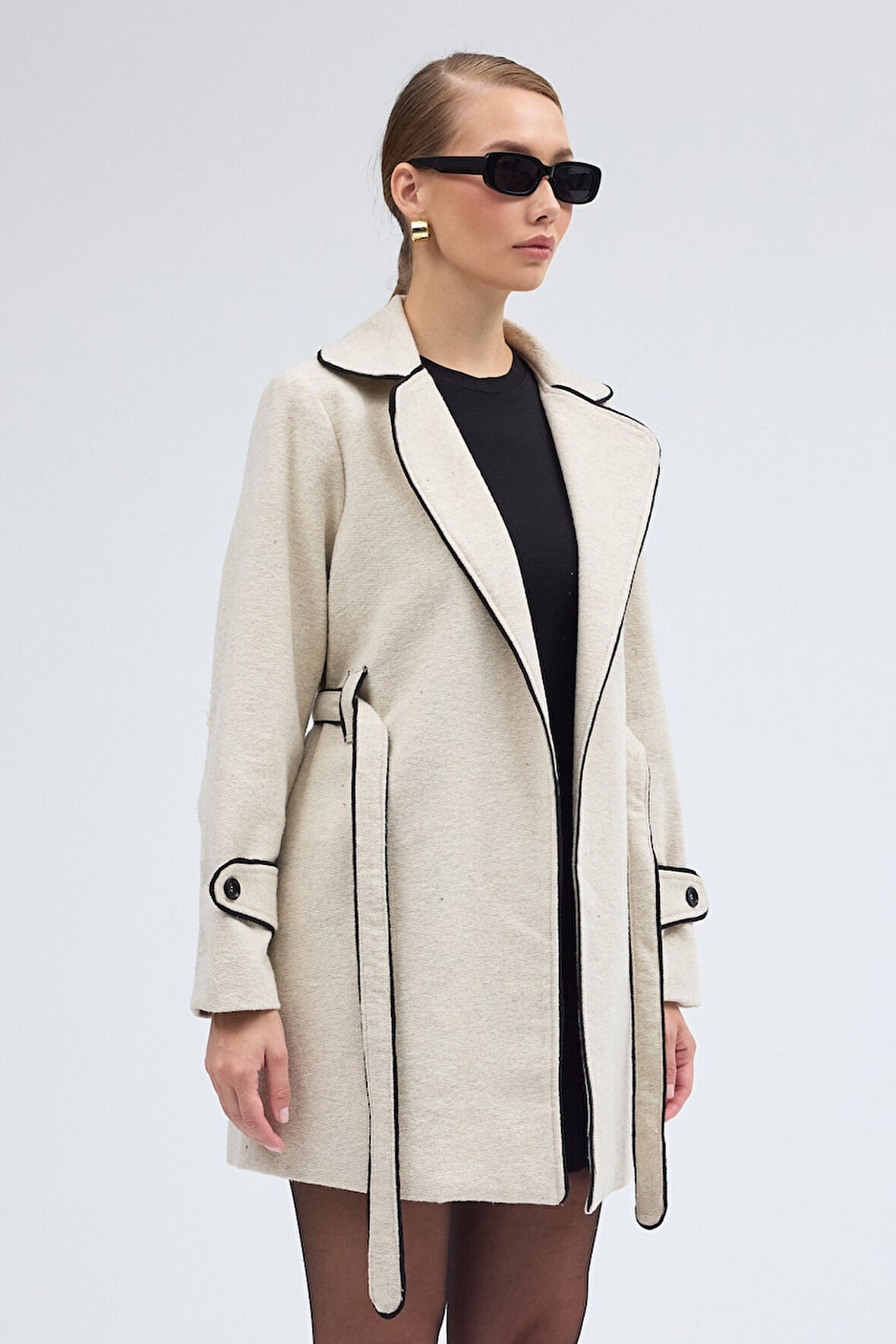 Kaşe Kadın Şık Yaka Kaban ve Kemer