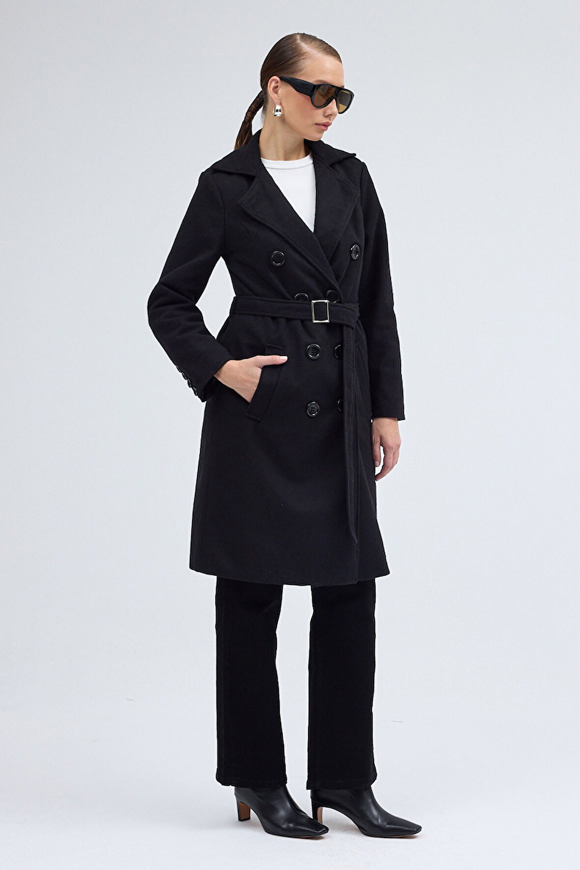 Aksesuarlı Kaşe Kaban Kemer Detaylı