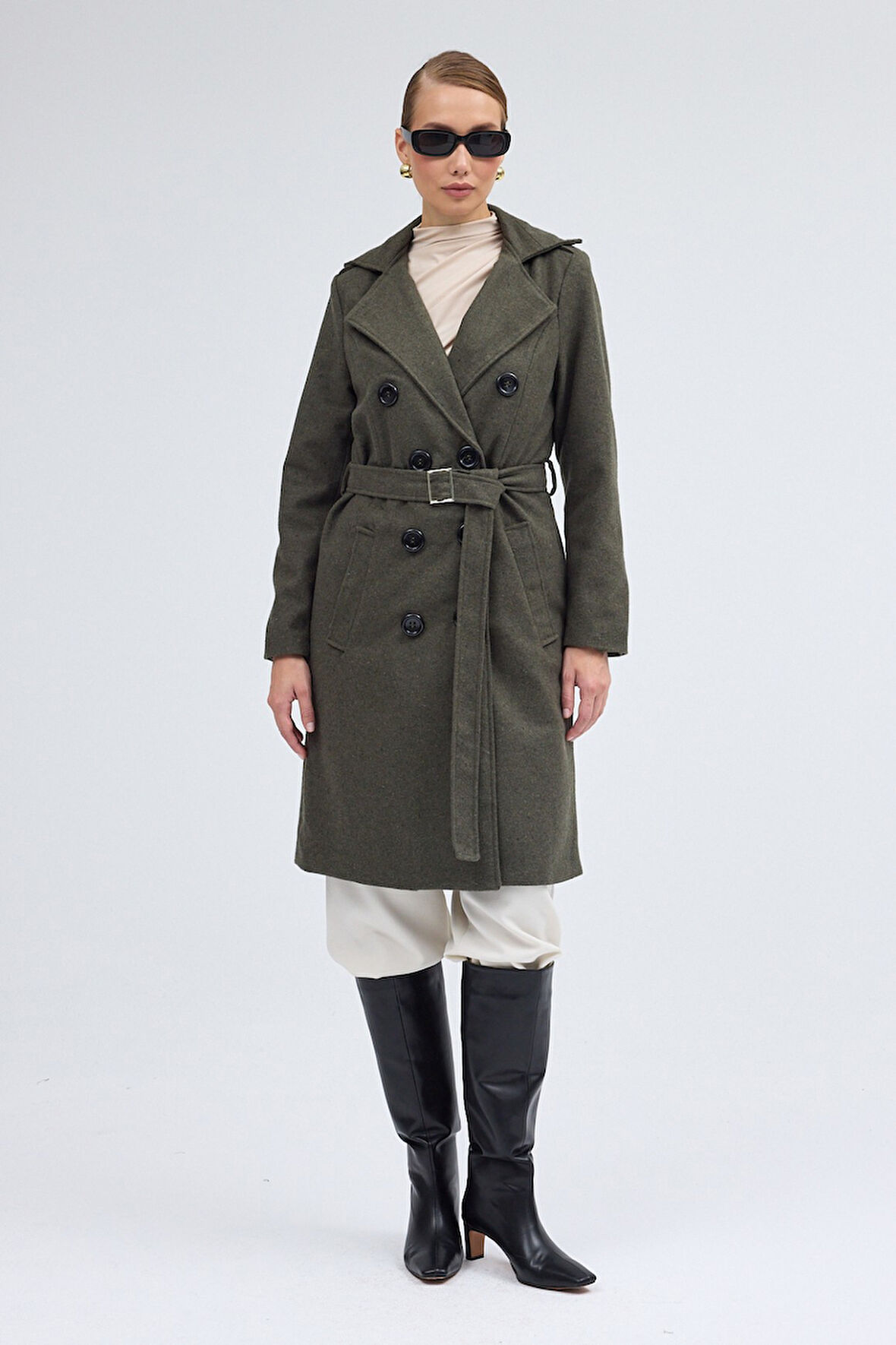 Kemer Detaylı Aksesuarlı Kaşe Kaban