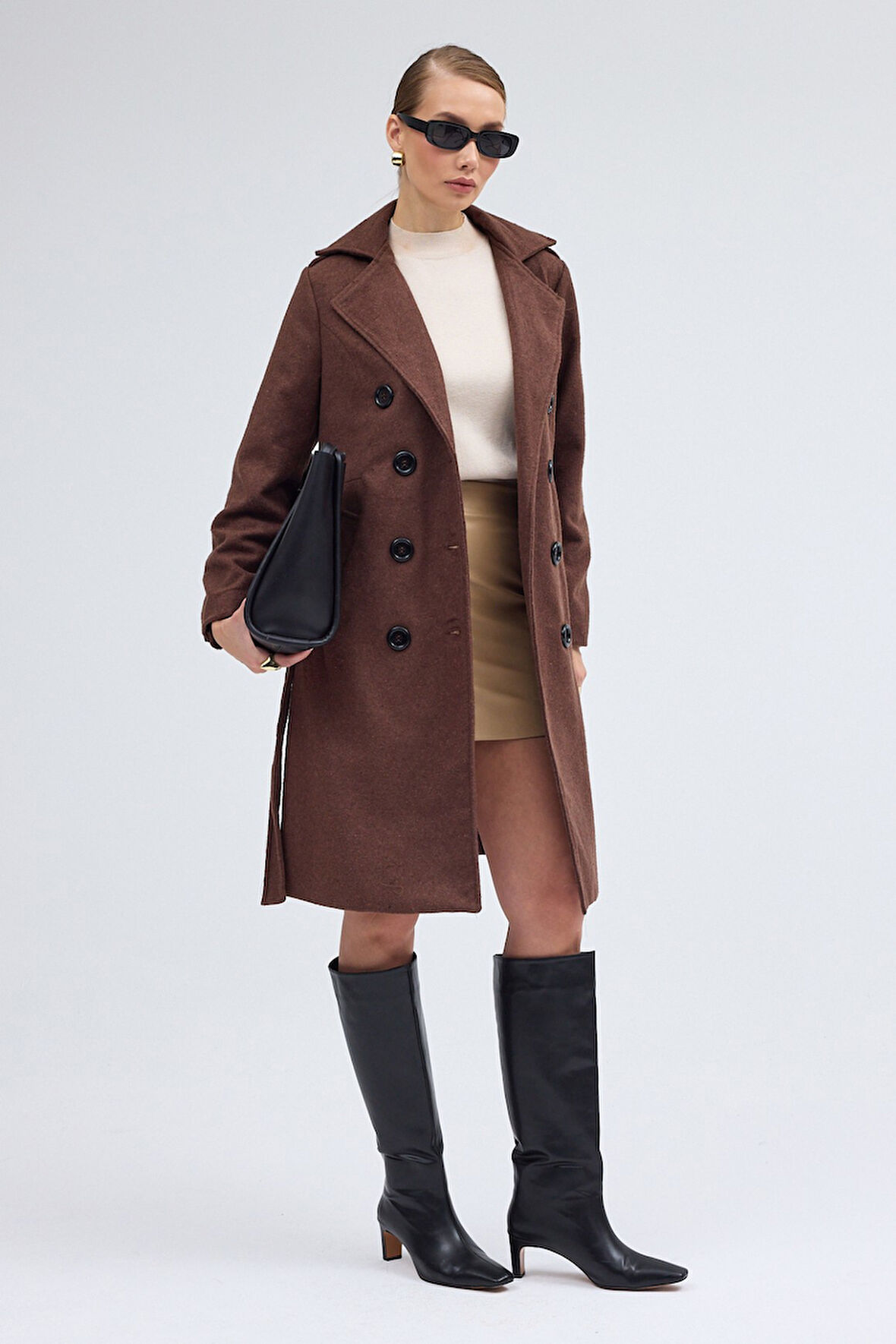 Kemer Detaylı Aksesuarlı Kaşe Kaban