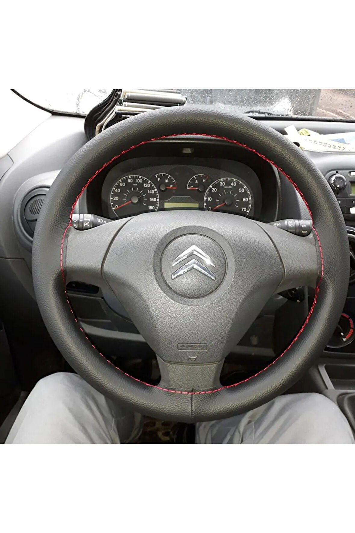 DİKİŞLİ DİREKSİYON KILIFI SİYAH DERİ KIRMIZI DİKİŞLİ CITROEN NEMO İÇİN