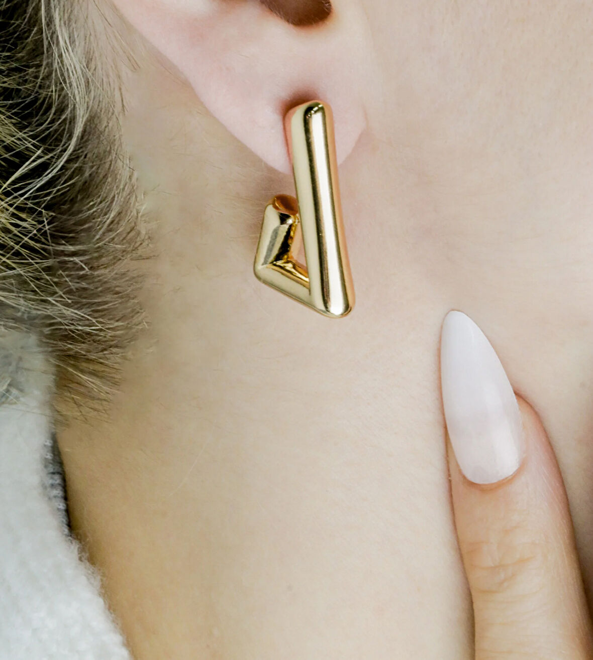 Asimetrik Boru Küpe Gold