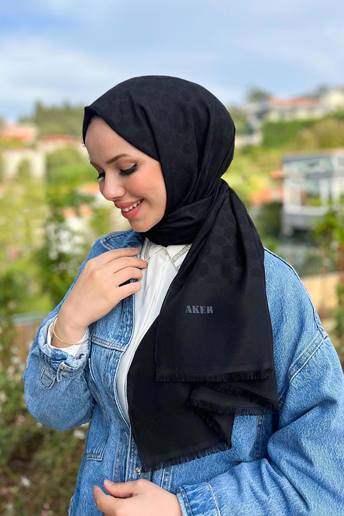 Elegance Monogram Polyester Şal - 913 Füme adı 911 - Siyah
