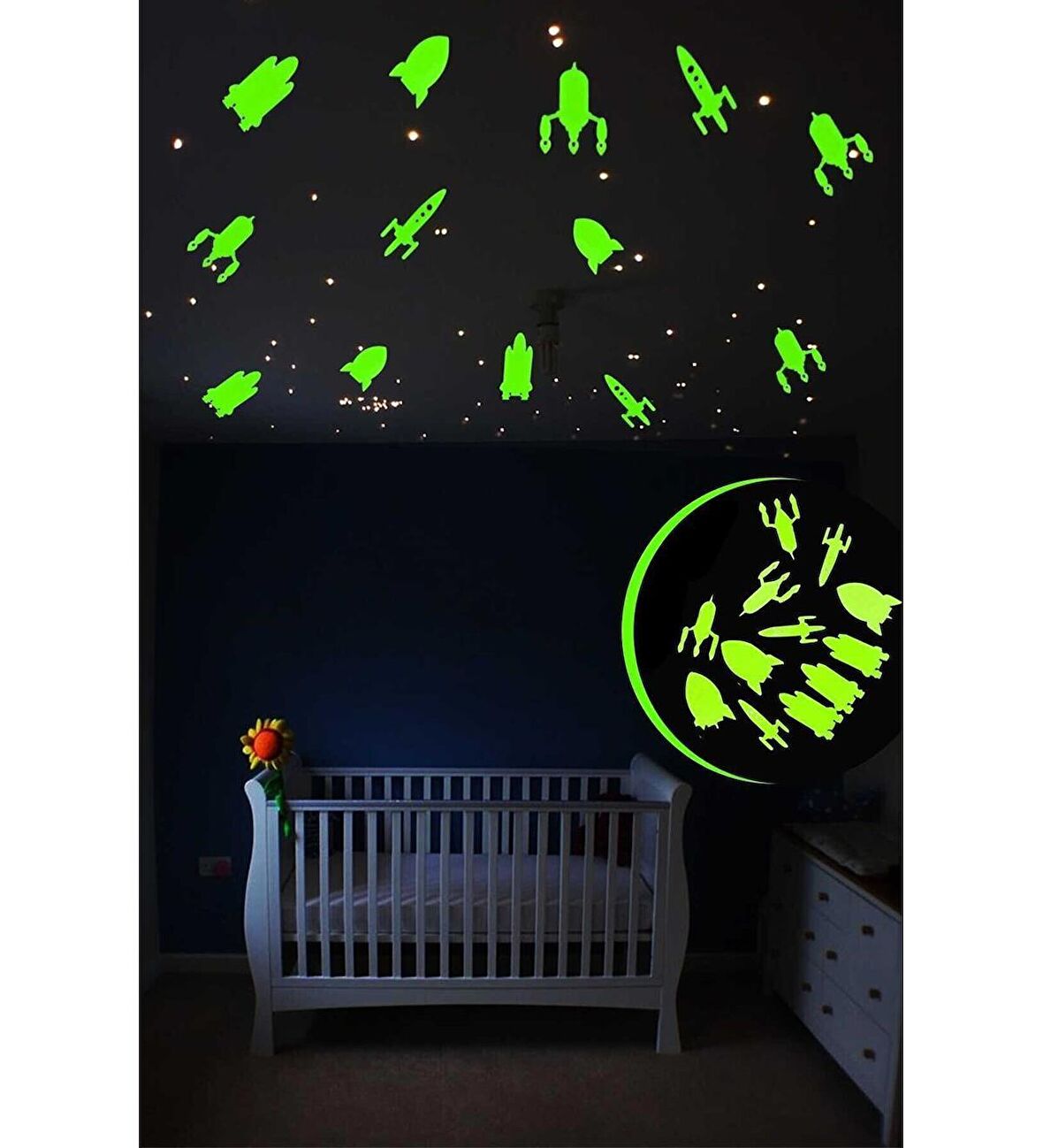 Karanlıkta Parlayan Roket Tasarımlı Fosforlu Duvar Sticker