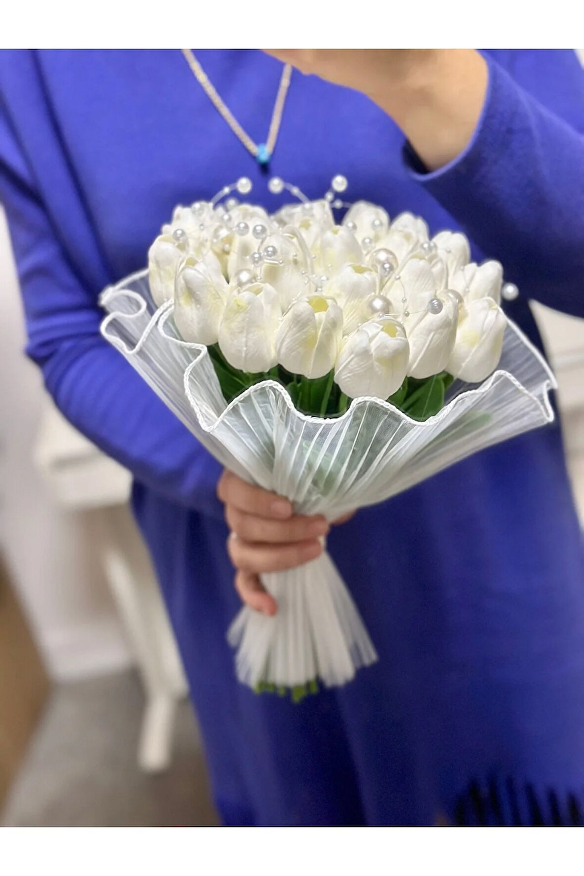 Islak Lale İncili Gelin Buketi – Yaka Çiçeği Dahil