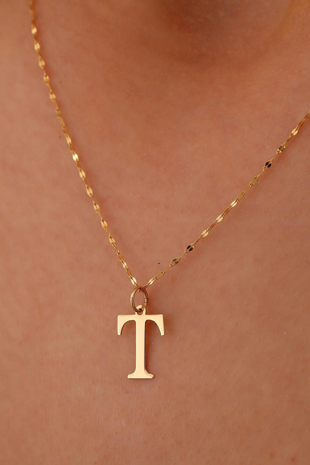 14 Ayar Altın T Harf İnce Aynalı Zincir Kolye