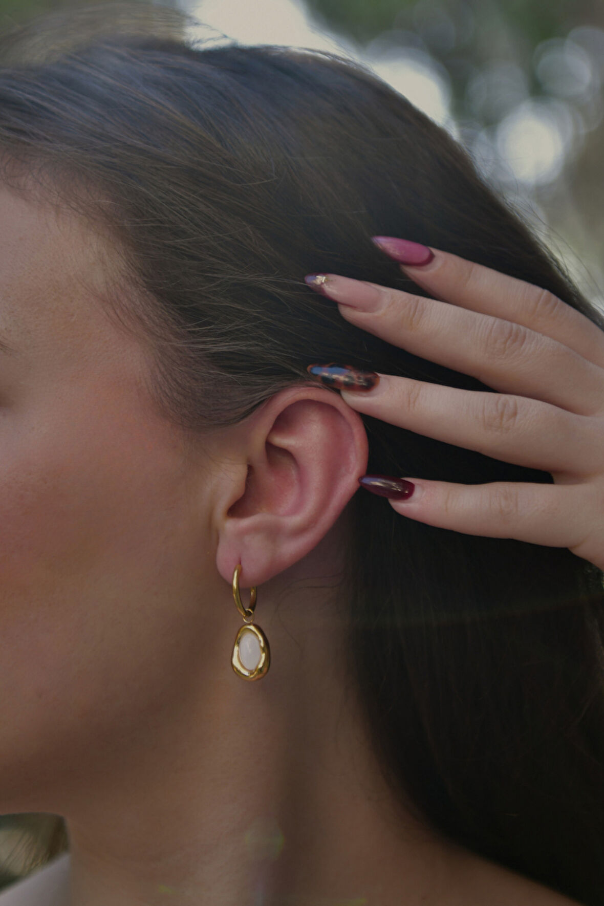 İncili Damla Model Sarı Çerçeveli Çiftli Kadın Çelik Küpe