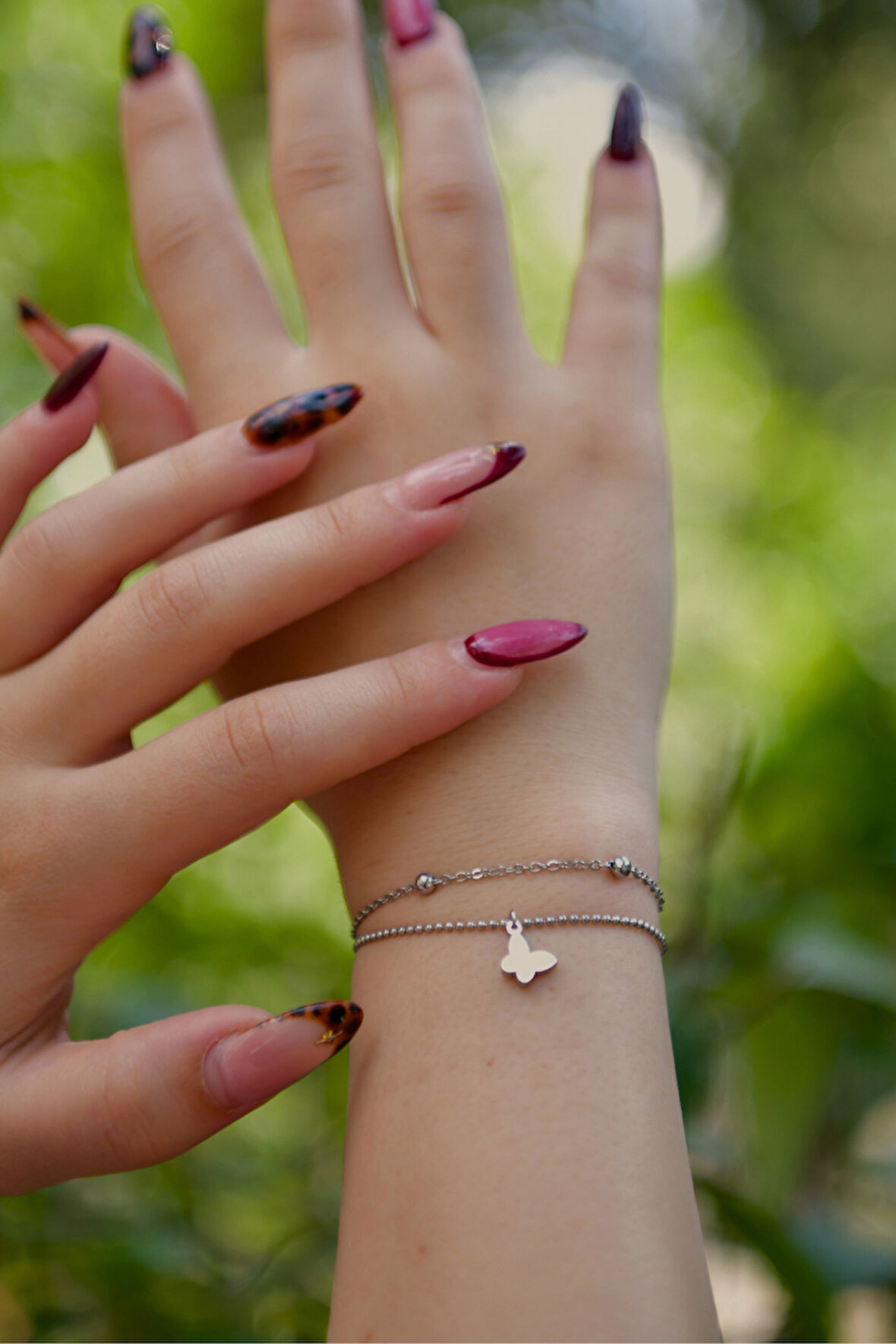 2 Zirkon Taşlı Dorikan Detaylı Kelebak Model Sallantılı Çiftli Kadın Çelik Bileklik